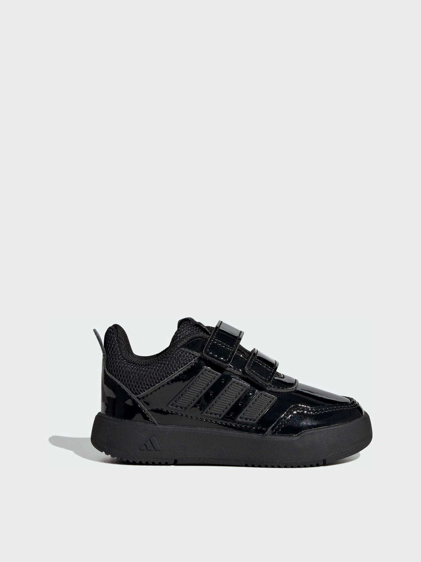 Кроссовки Adidas модель KI5682 Кроссовки Adidas модель KI5682 Фото