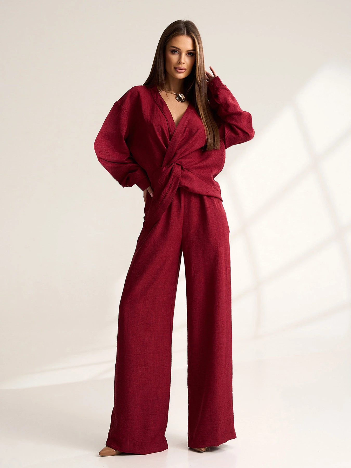 Костюмы ISSA Plus модель 15534_темно-бордовый Костюмы ISSA Plus модель 15534_темно-бордовый Фото