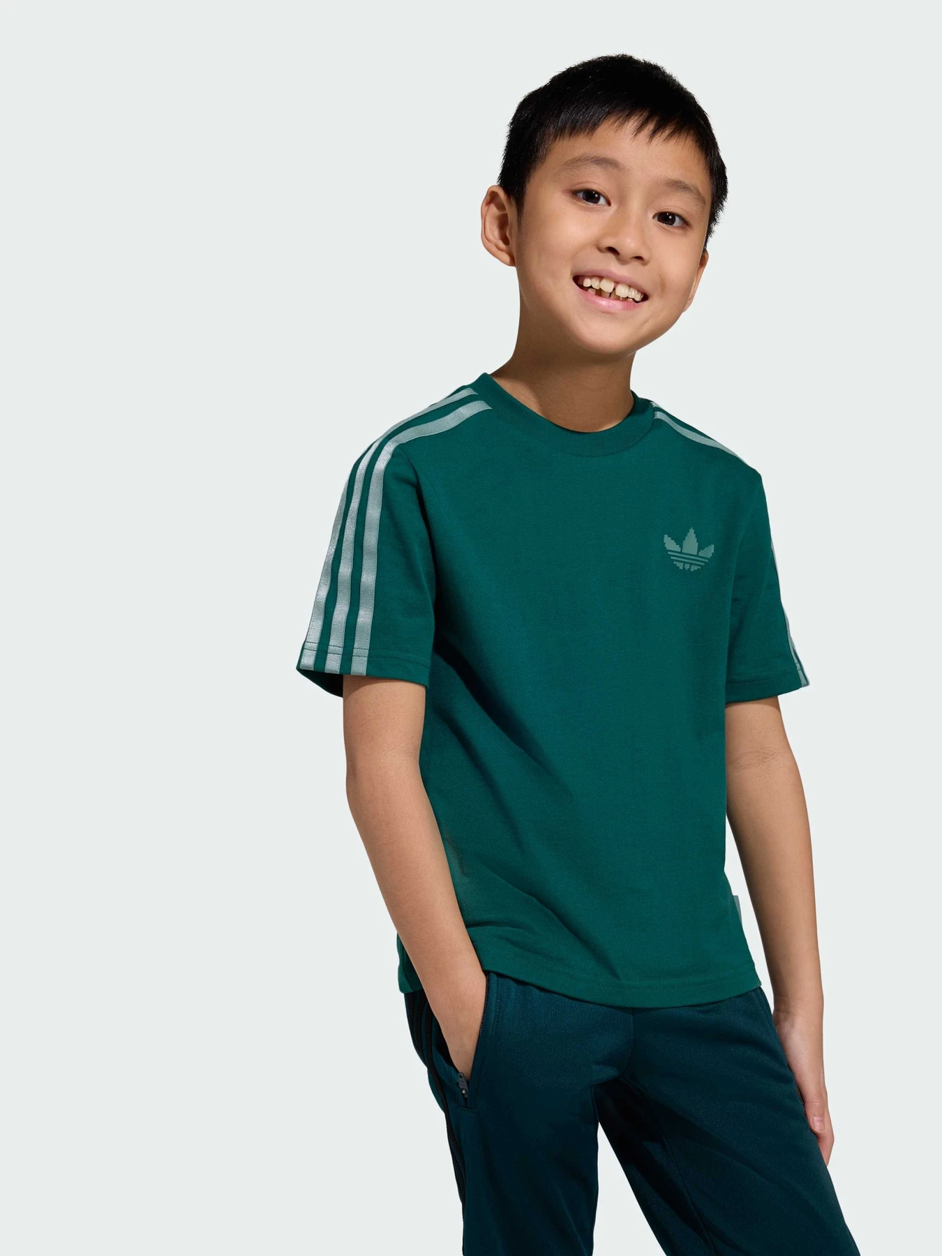 Футболки і поло Adidas модель KC8377 Футболки і поло Adidas модель KC8377 Фото