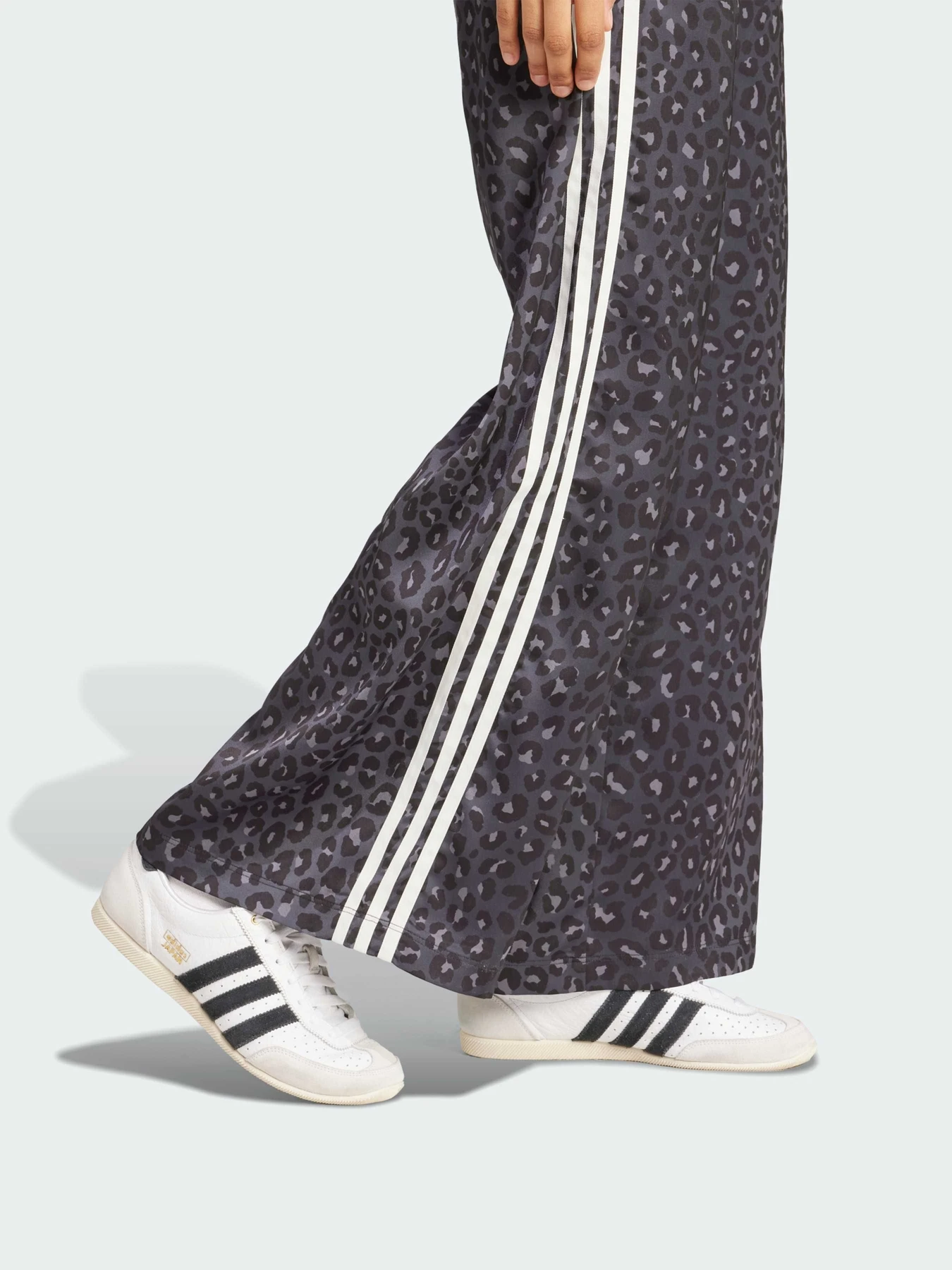 Брюки Adidas модель KA2667 Брюки Adidas модель KA2667 Фото