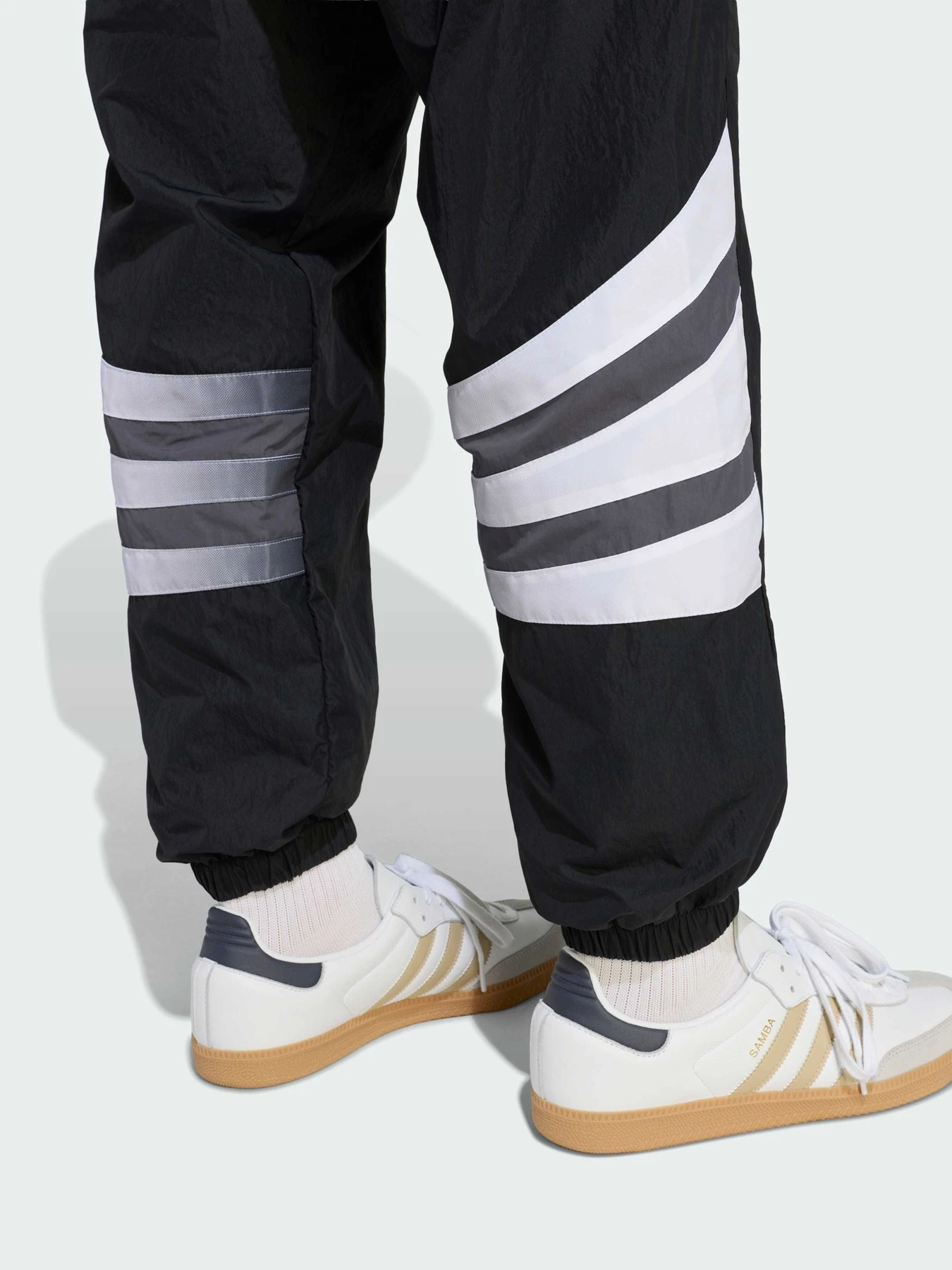 Брюки Adidas модель KE3430 Брюки Adidas модель KE3430 Фото