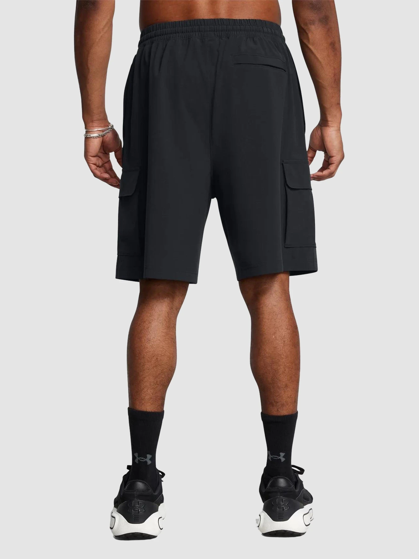 Шорти Under Armour Vibe Woven Cargo Short модель 1386560-001 Шорти Under Armour Vibe Woven Cargo Short модель 1386560-001 Фото