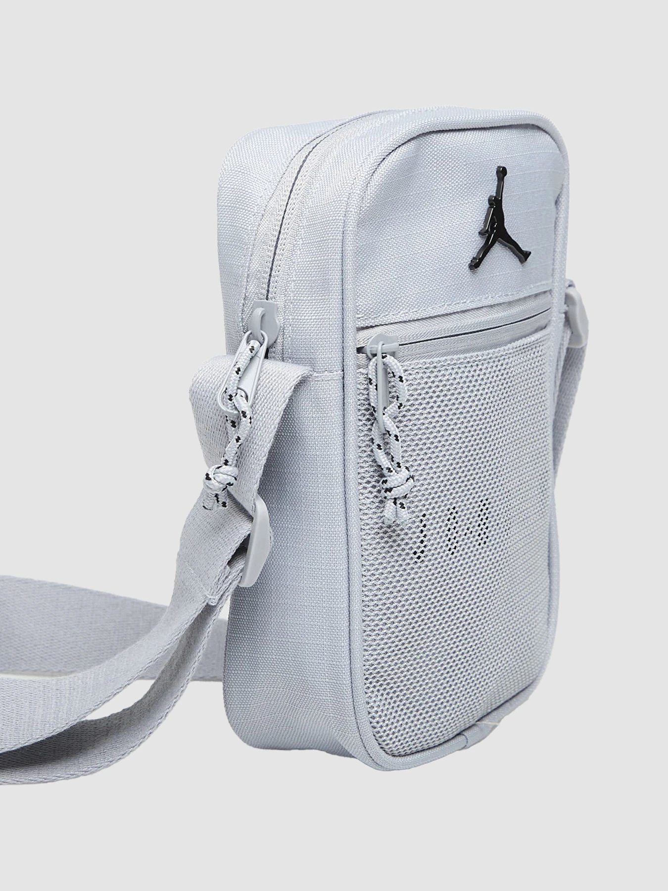 Сумки Jordan Jam Blacktop Festival Bag модель MA9190-G3A Сумки Jordan Jam Blacktop Festival Bag модель MA9190-G3A Фото
