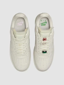 Кроссовки NIKE Air Force 1 Lo Prm модель DN5463-001 Фото