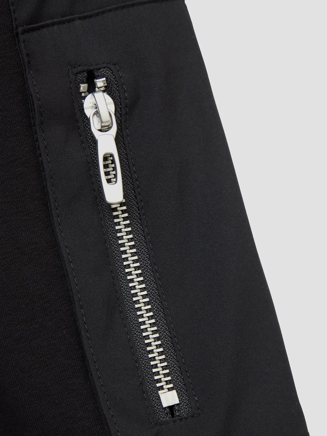 Худи и свитшоты Antony Morato модель MMFL01123.FA150188;9000 Фото