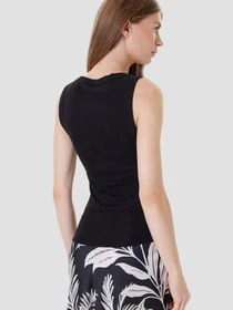 Футболки и поло GUESS модель W5RP16.KCNH2;JBLK Фото