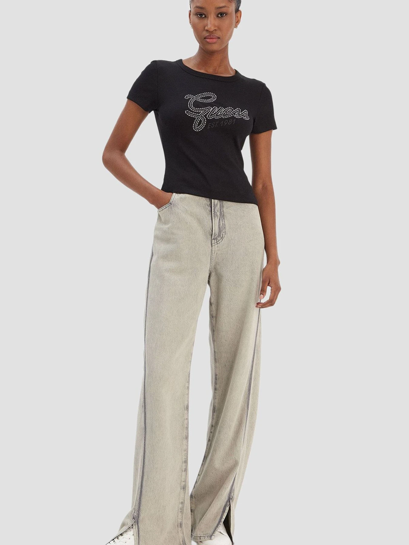 Футболки и поло GUESS модель W6RI22.KA0H1;JBLK Фото