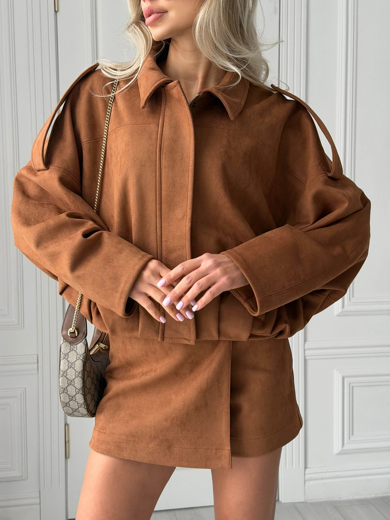 Куртки та дублянки Jadone Fashion модель Trim_rud Фото