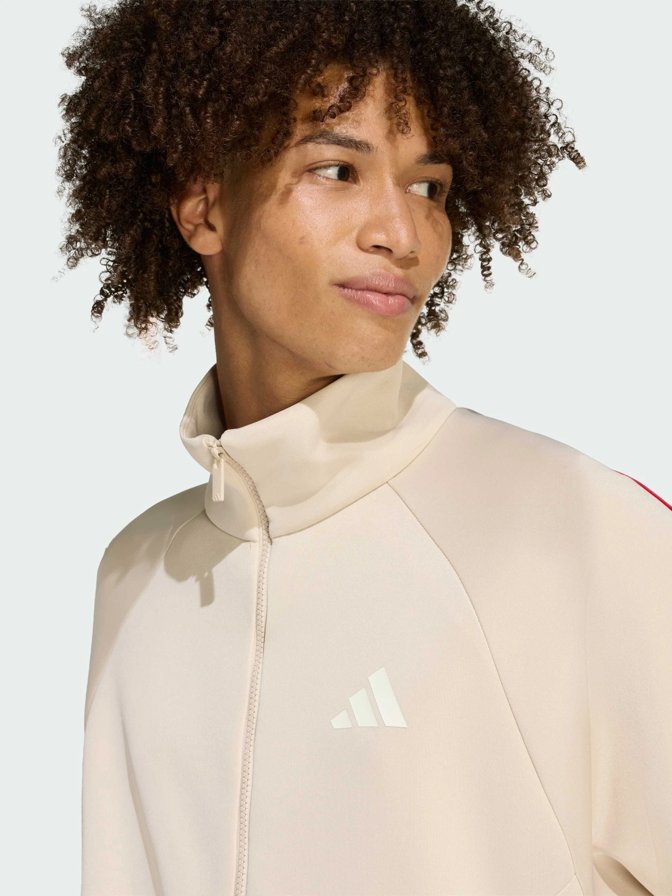 Худи и свитшоты Adidas модель KC0420 Фото