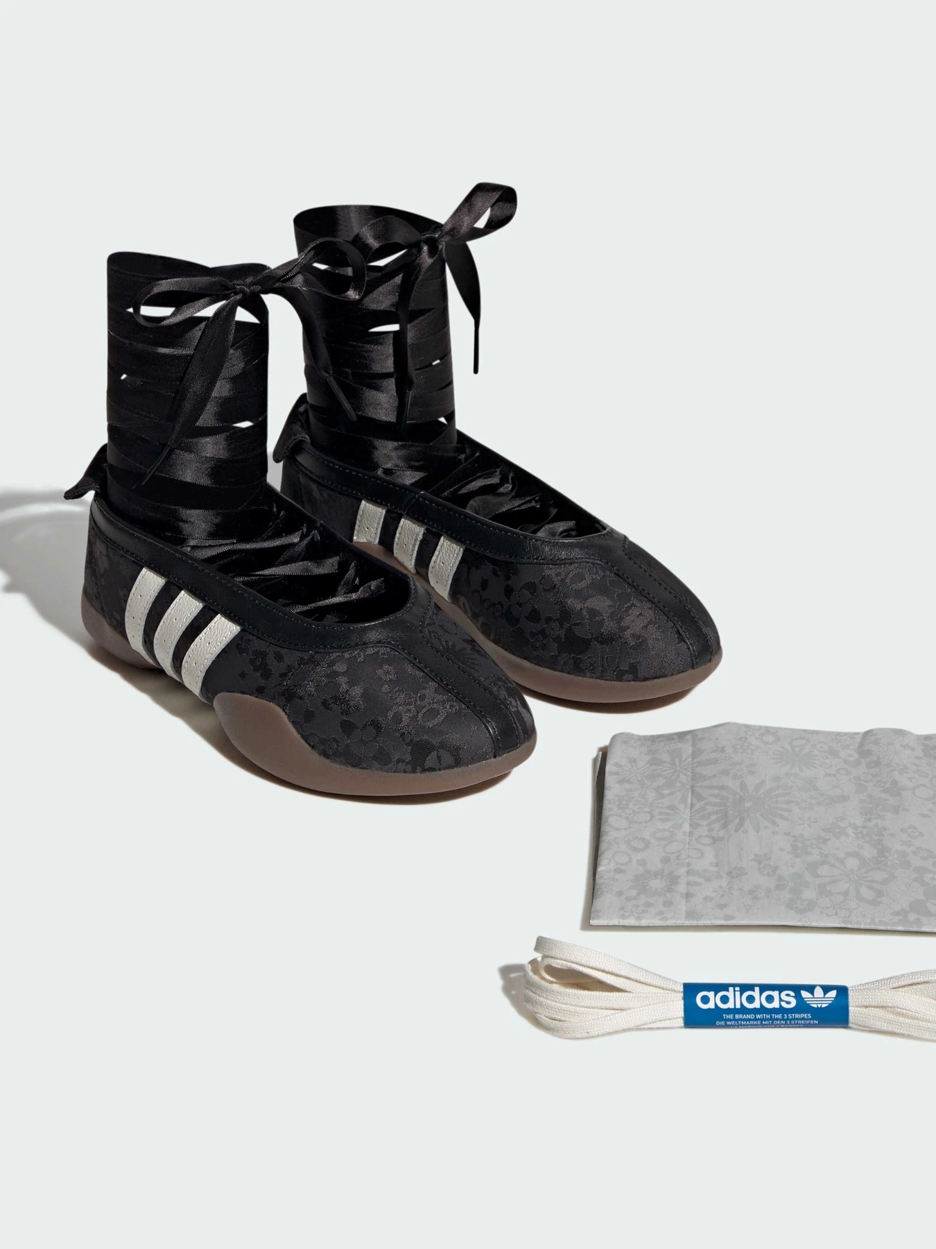 Туфли и лоферы Adidas модель IH6916 Туфли и лоферы Adidas модель IH6916 Фото
