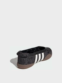Туфли и лоферы Adidas модель IH6916 Фото