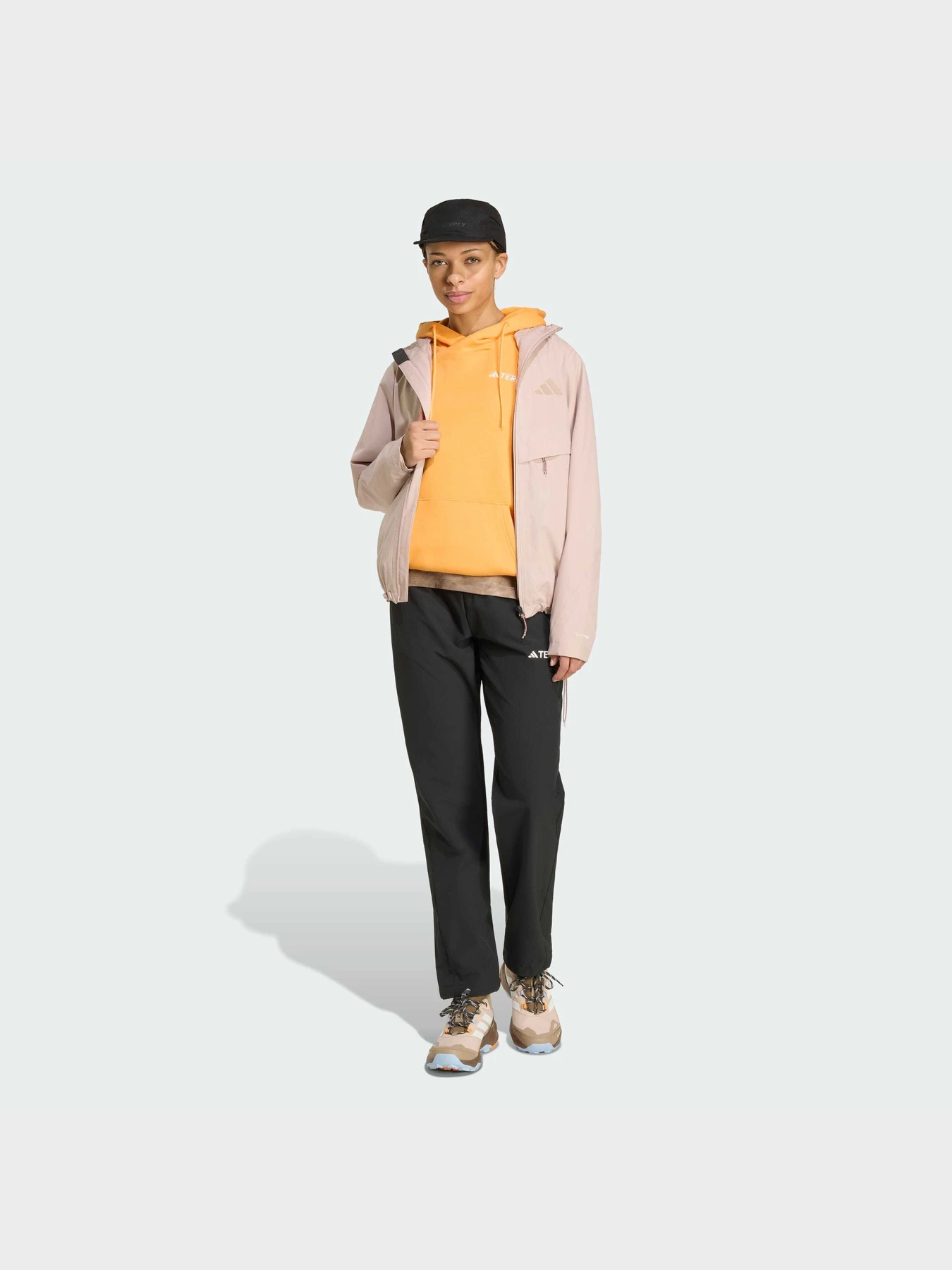 Куртки и дубленки Adidas модель KA7037 Куртки и дубленки Adidas модель KA7037 Фото