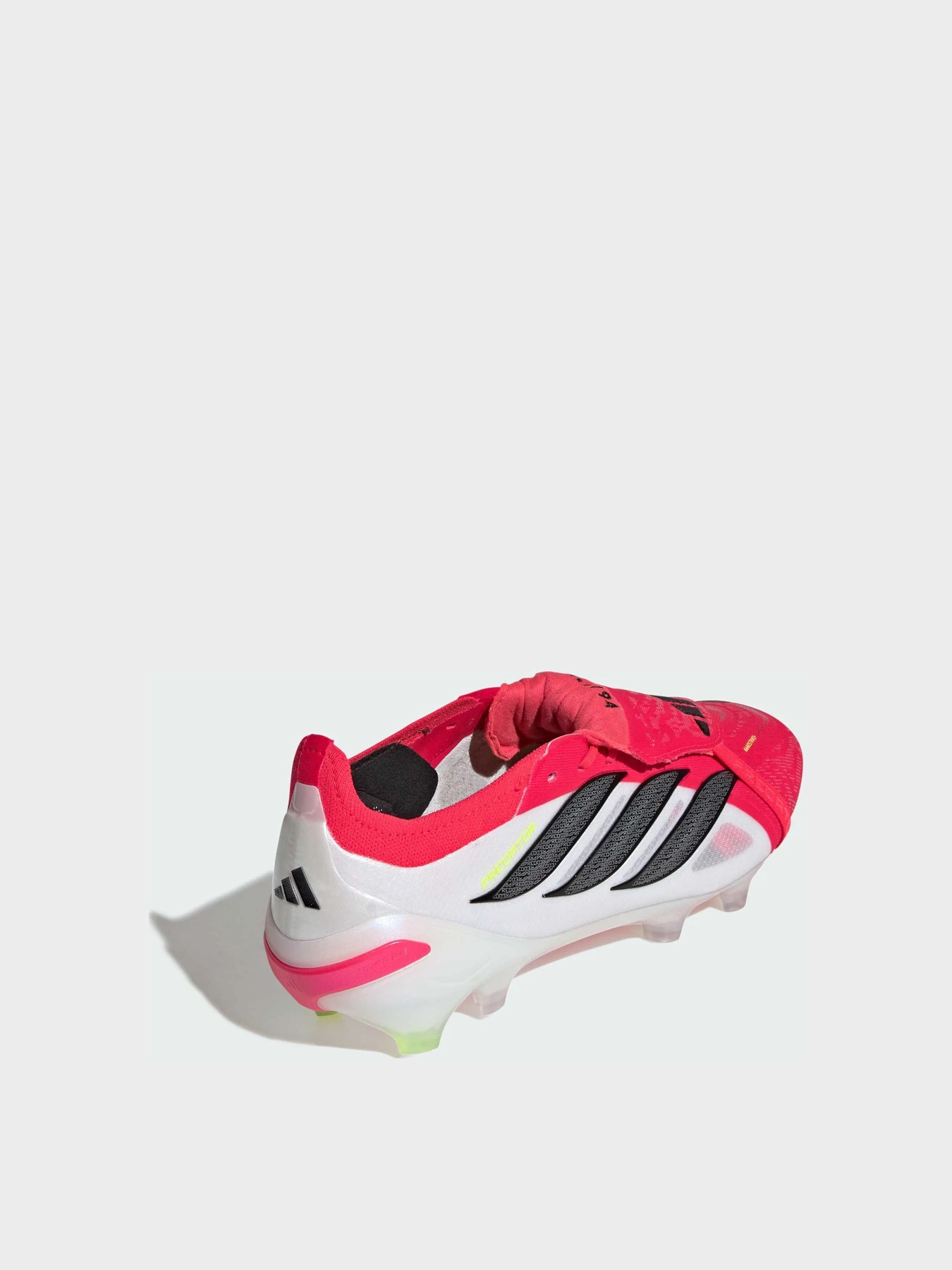 Кроссовки Adidas Predator модель JS0380 Кроссовки Adidas Predator модель JS0380 Фото