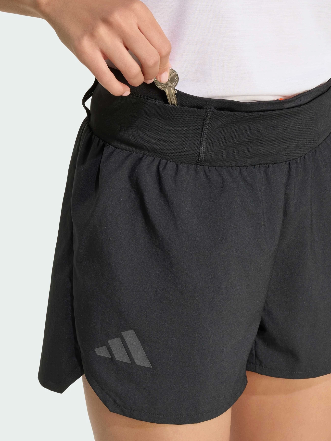 Шорти Adidas Terrex модель KE5018 Шорти Adidas Terrex модель KE5018 Фото