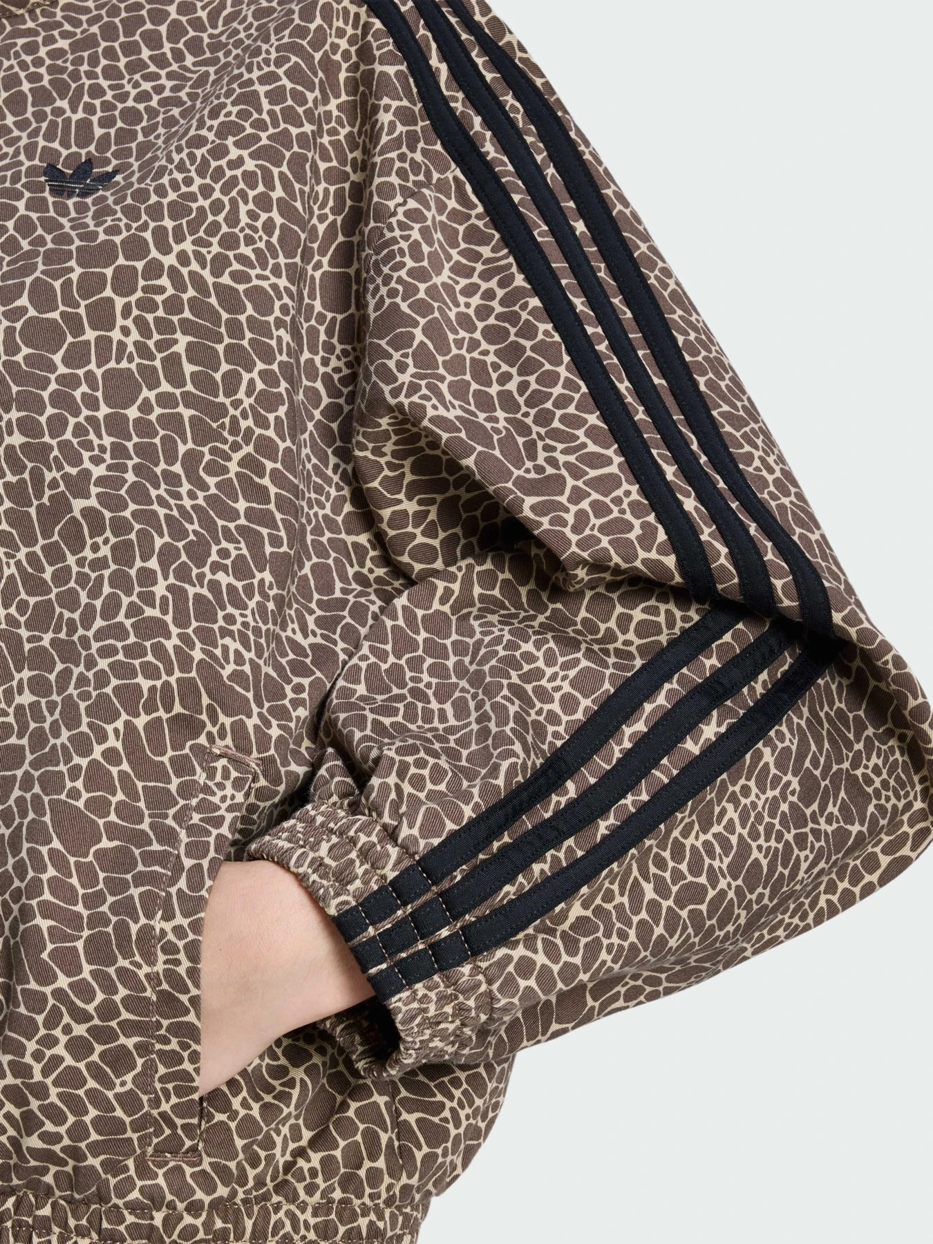 Куртки и дубленки Adidas модель KD2815 Куртки и дубленки Adidas модель KD2815 Фото