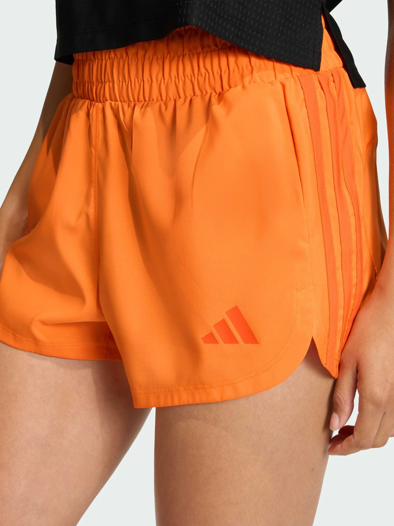 Шорты Adidas модель JZ2228 Шорты Adidas модель JZ2228 Фото