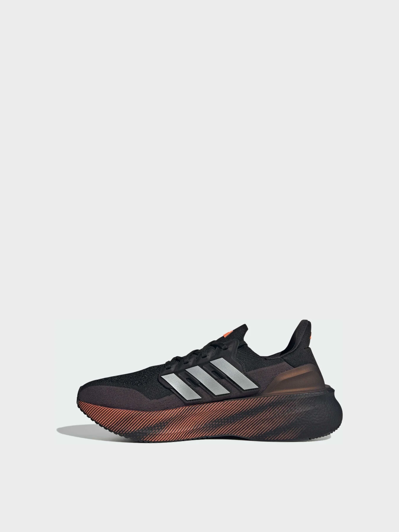 Кроссовки Adidas Ultraboost модель JQ6653 Фото