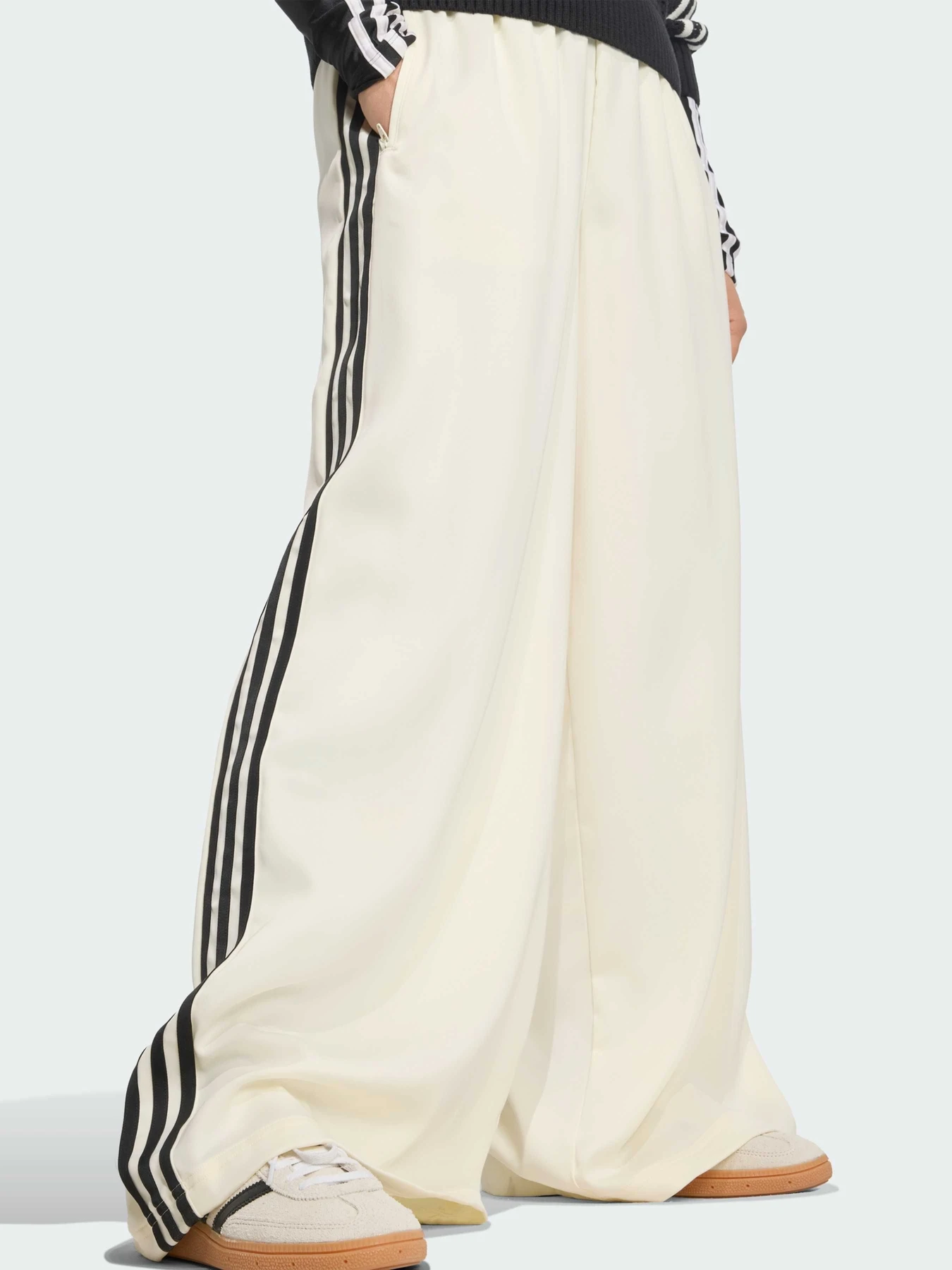 Штани Adidas Adicolor модель KD2542 Фото