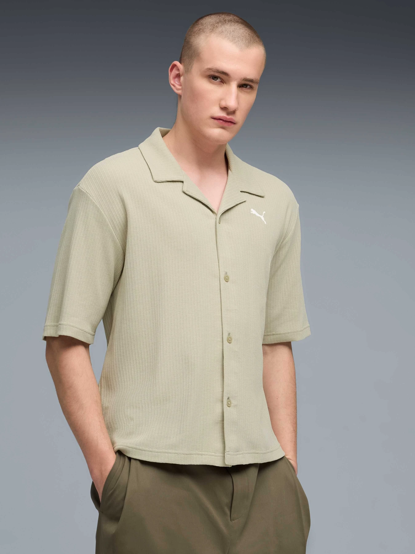Рубашки PUMA Wardrobe Ess Shirt модель 634363 Рубашки PUMA Wardrobe Ess Shirt модель 634363 Фото