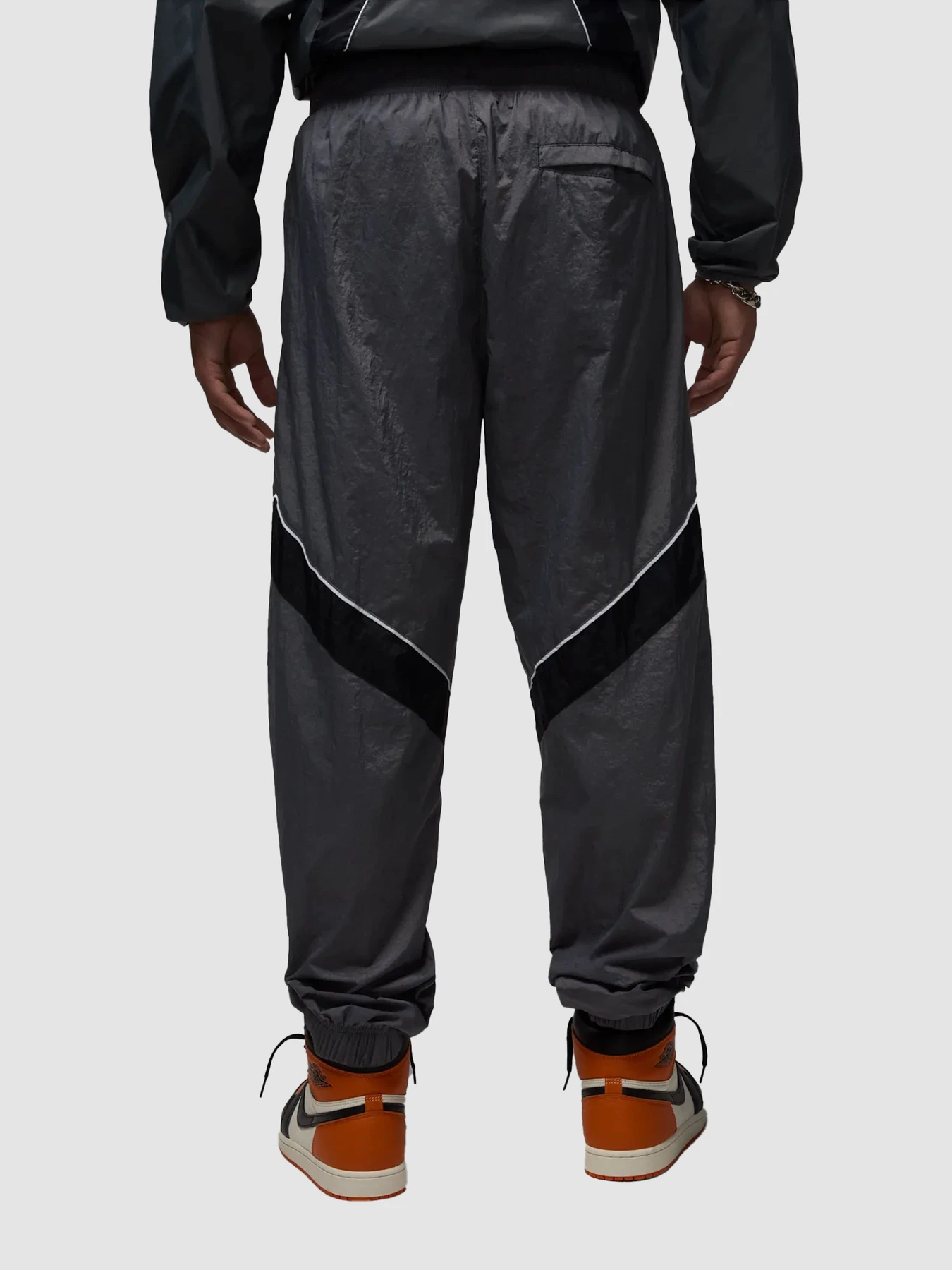 Штани Jordan Brooklyn Men's Draft Trousers модель IH3320-068 Фото