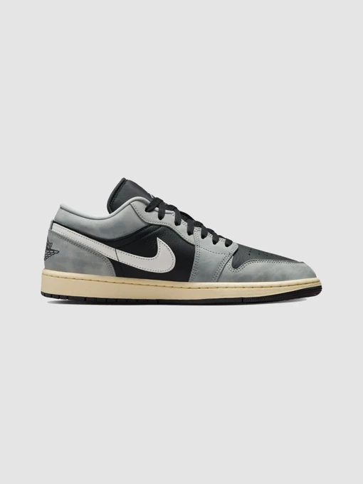 Кроссовки Jordan 1 Low Se модель HQ2010-012 Фото