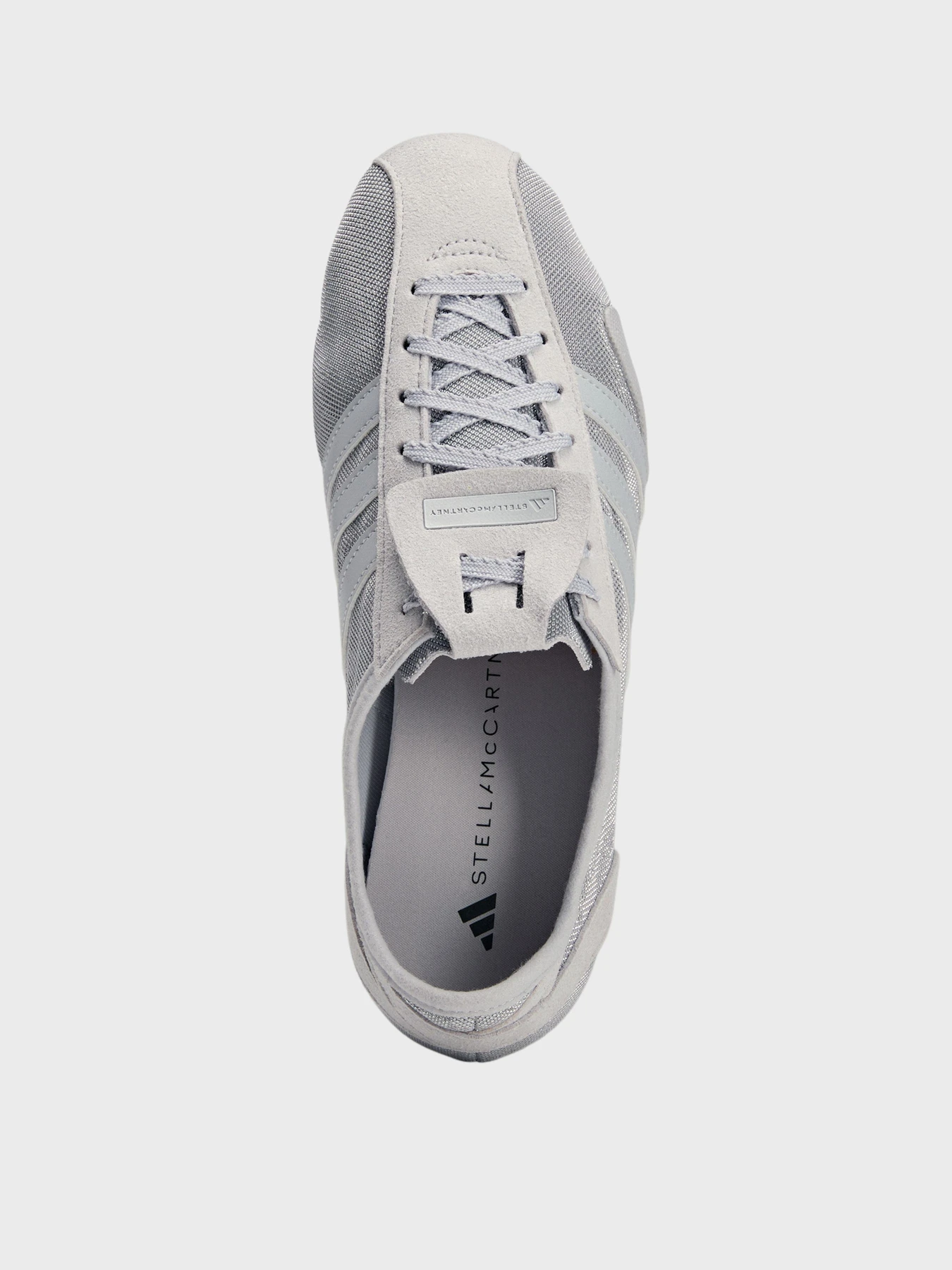 Кроссовки Adidas модель KJ8931 Кроссовки Adidas модель KJ8931 Фото