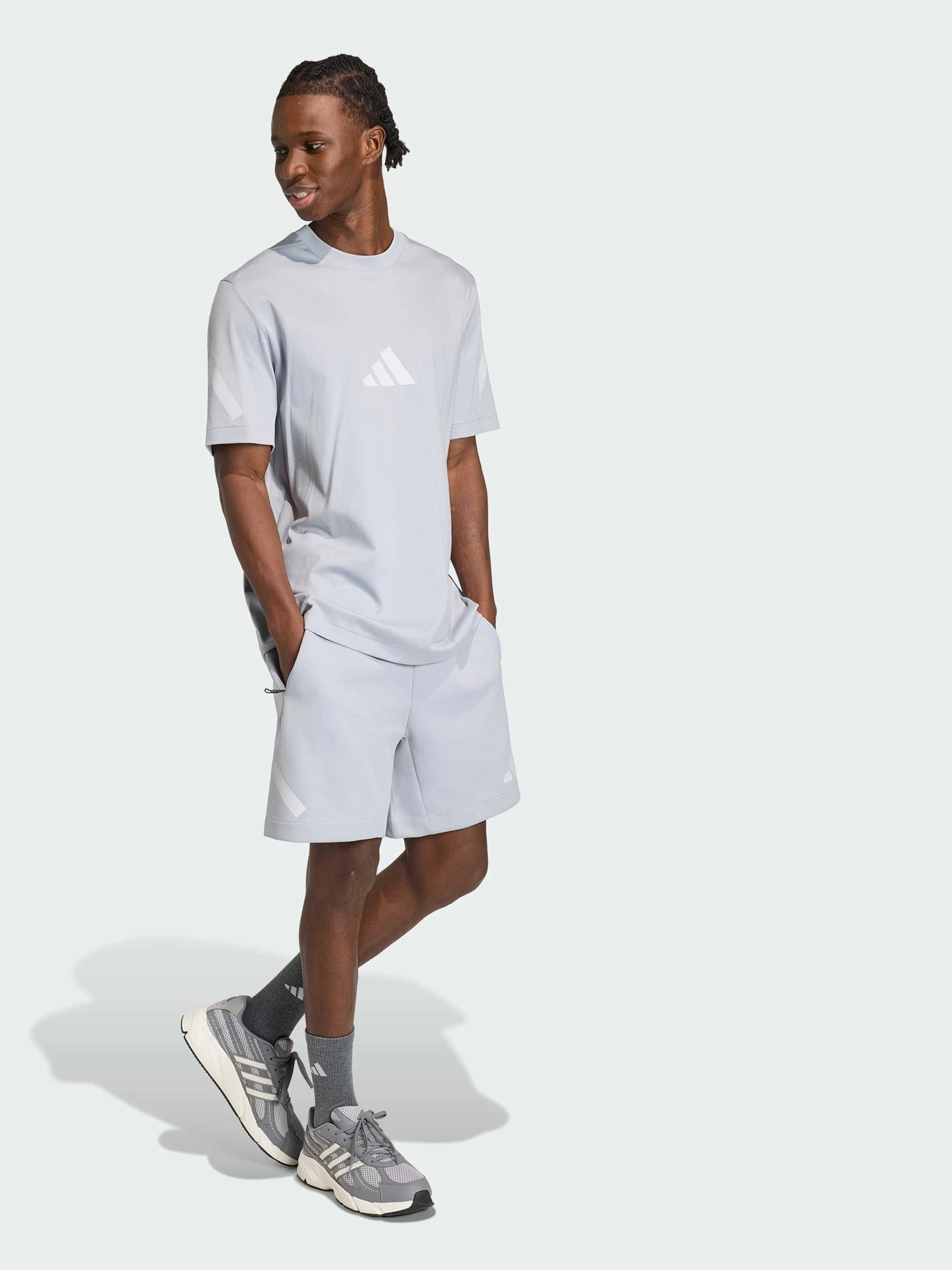 Шорти Adidas ZNE модель KE4704 Шорти Adidas ZNE модель KE4704 Фото