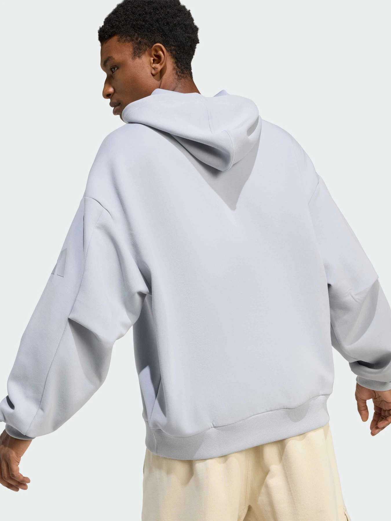 Худі та світшоти Adidas модель KF8599 Худі та світшоти Adidas модель KF8599 Фото