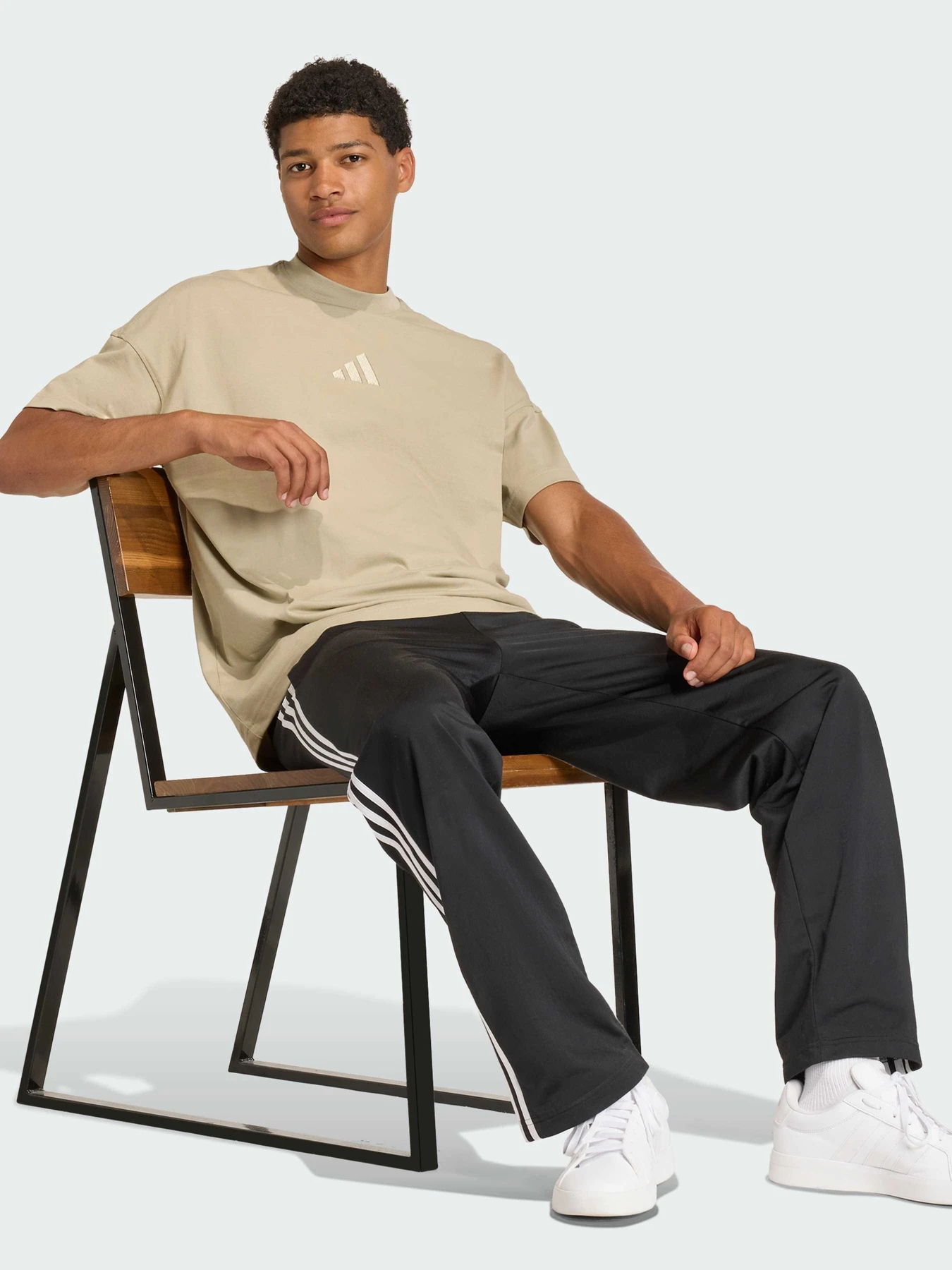 Футболки і поло Adidas модель KC3187 Футболки і поло Adidas модель KC3187 Фото