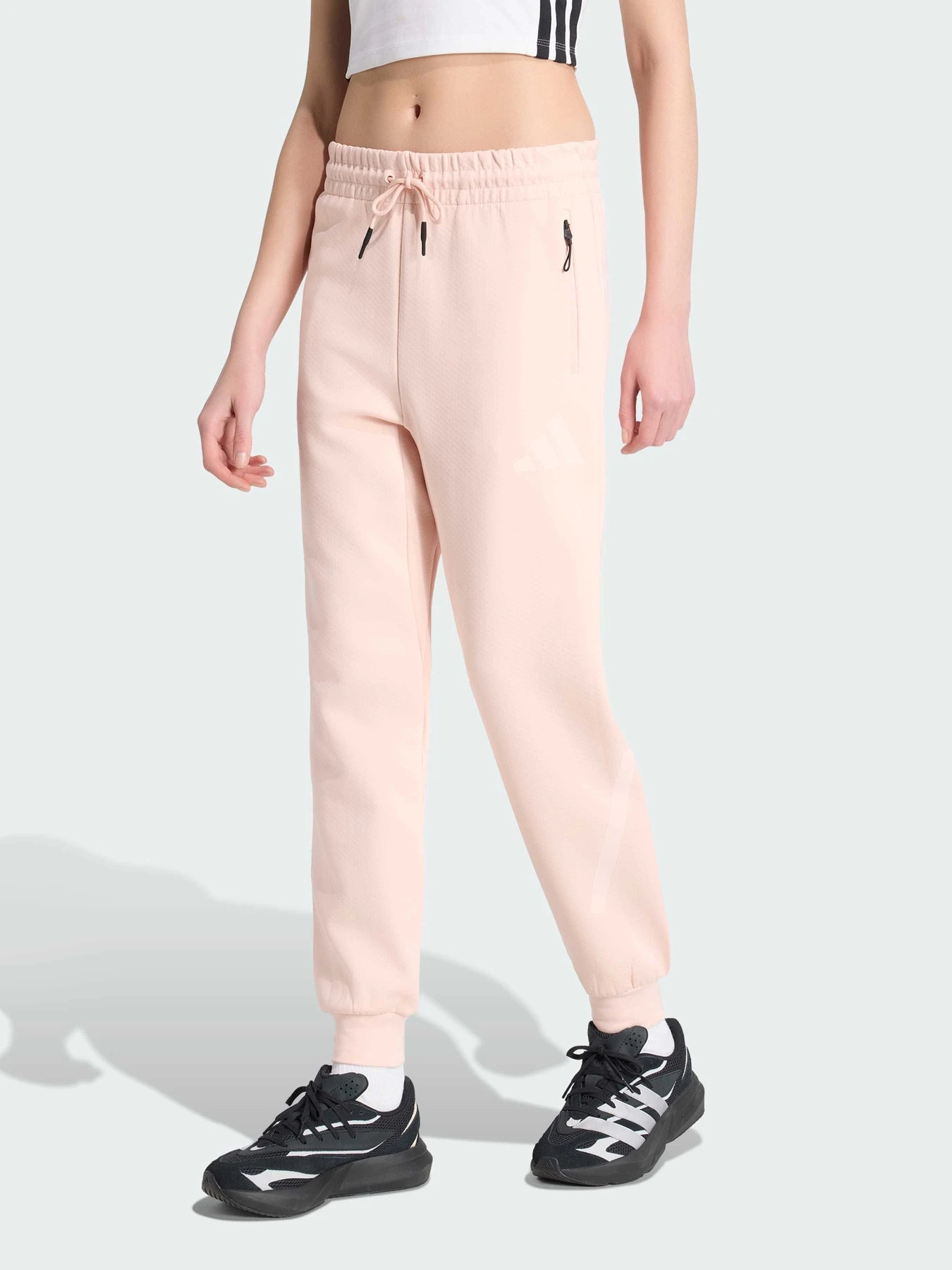 Штани Adidas ZNE модель KC7716 Штани Adidas ZNE модель KC7716 Фото