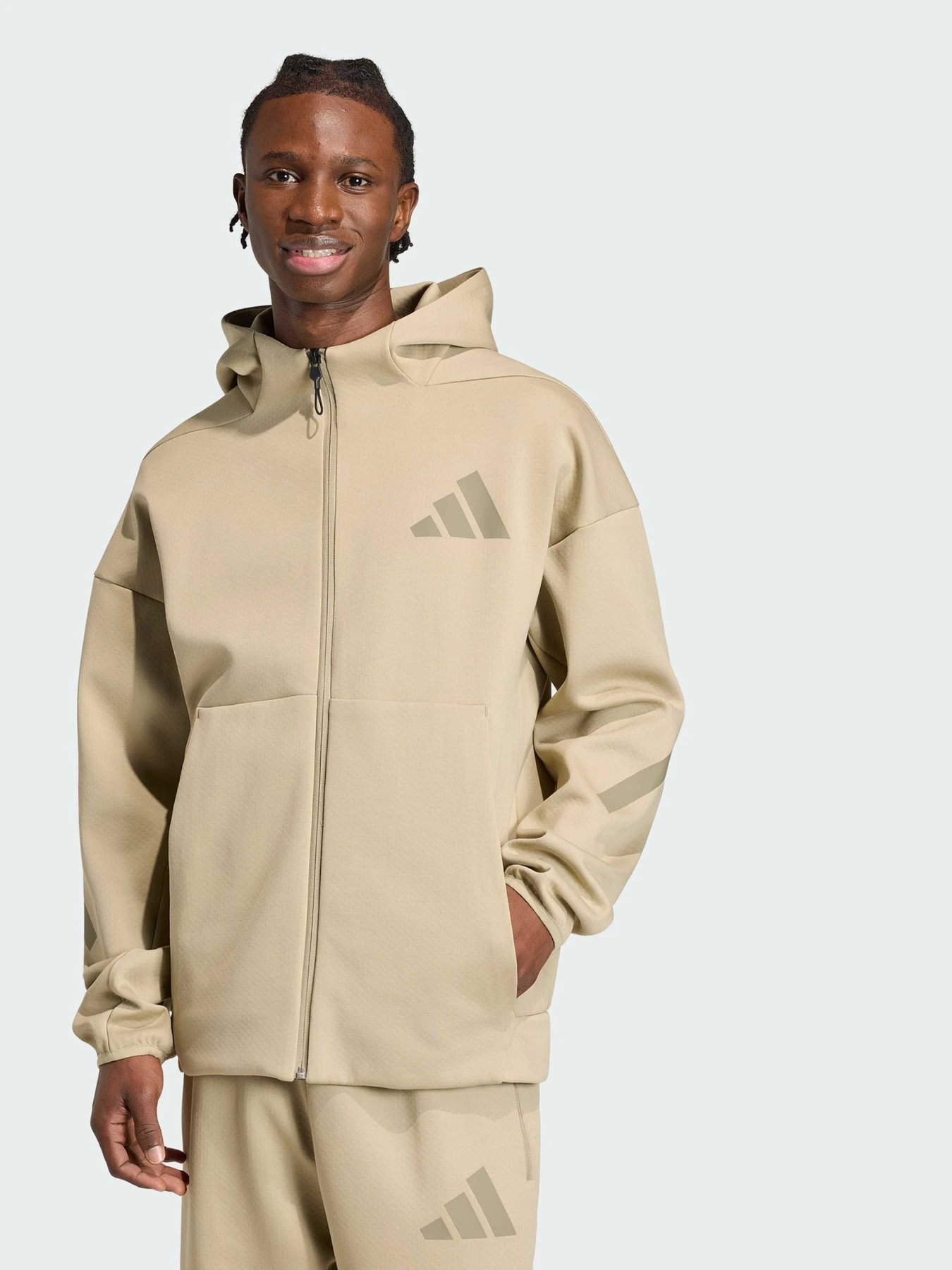 Худи и свитшоты Adidas ZNE модель KE4682 Худи и свитшоты Adidas ZNE модель KE4682 Фото