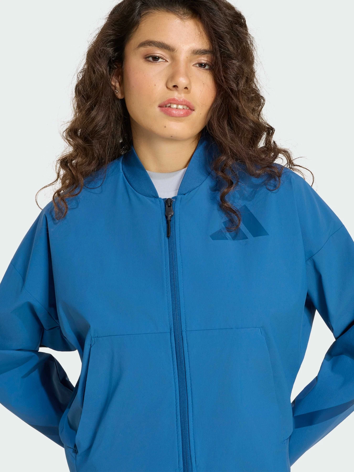 Куртки та дублянки Adidas ZNE модель KF1822 Фото