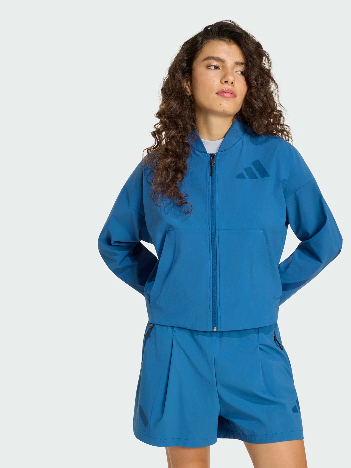 Куртки та дублянки Adidas ZNE модель KF1822 Фото