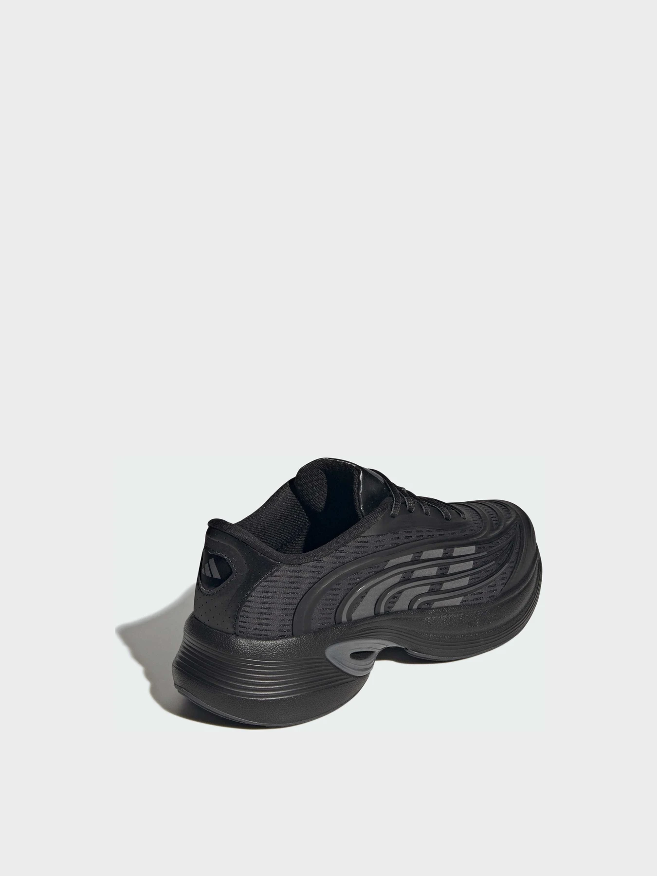 Кроссовки Adidas модель HQ4989 Кроссовки Adidas модель HQ4989 Фото