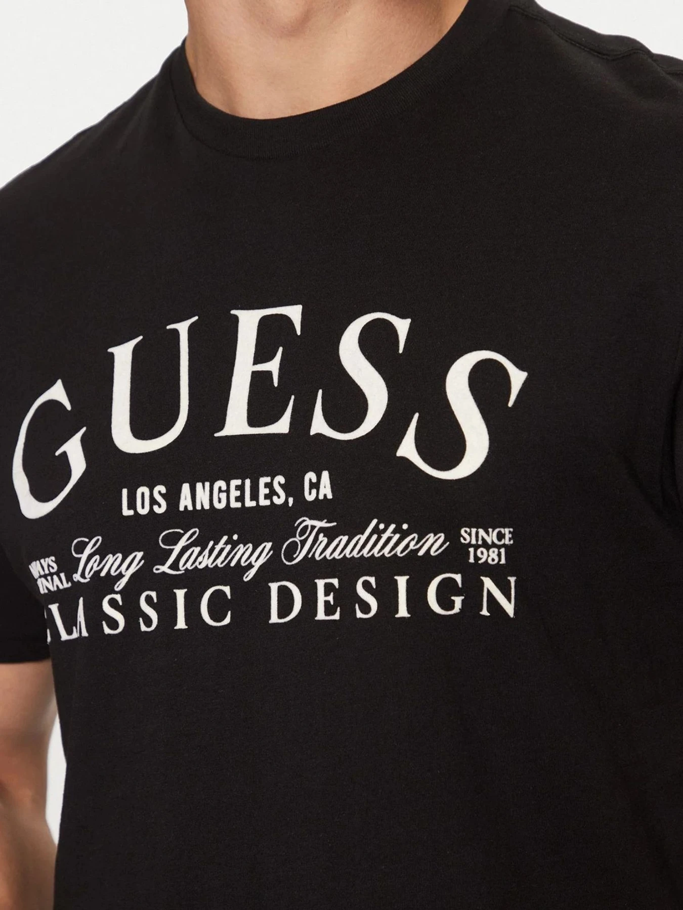 Футболки и поло GUESS модель M5RI43.K9RM1;JBLK Футболки и поло GUESS модель M5RI43.K9RM1;JBLK Фото