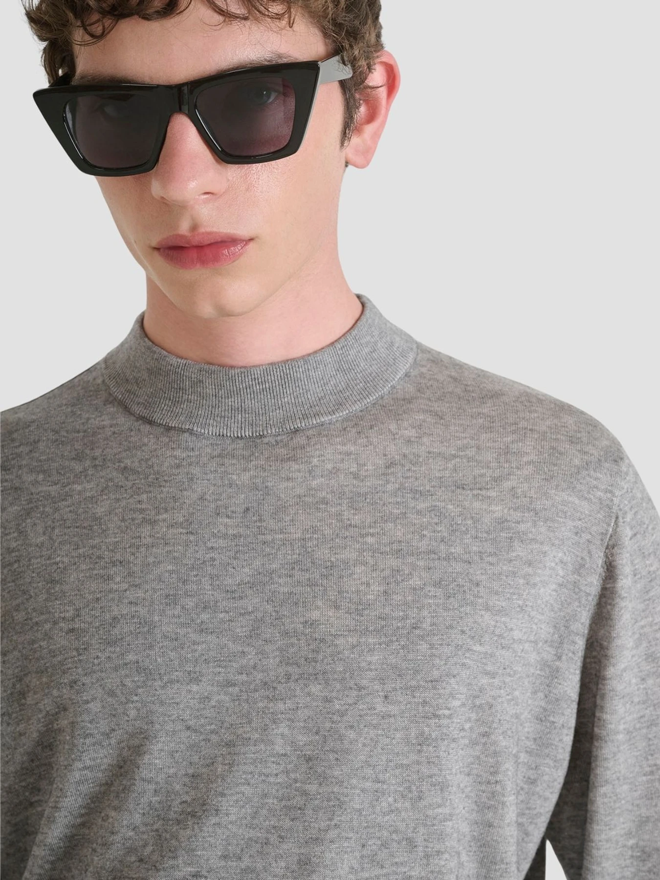 Худі та світшоти Antony Morato модель MMSW01523.YA400145;9013 Фото