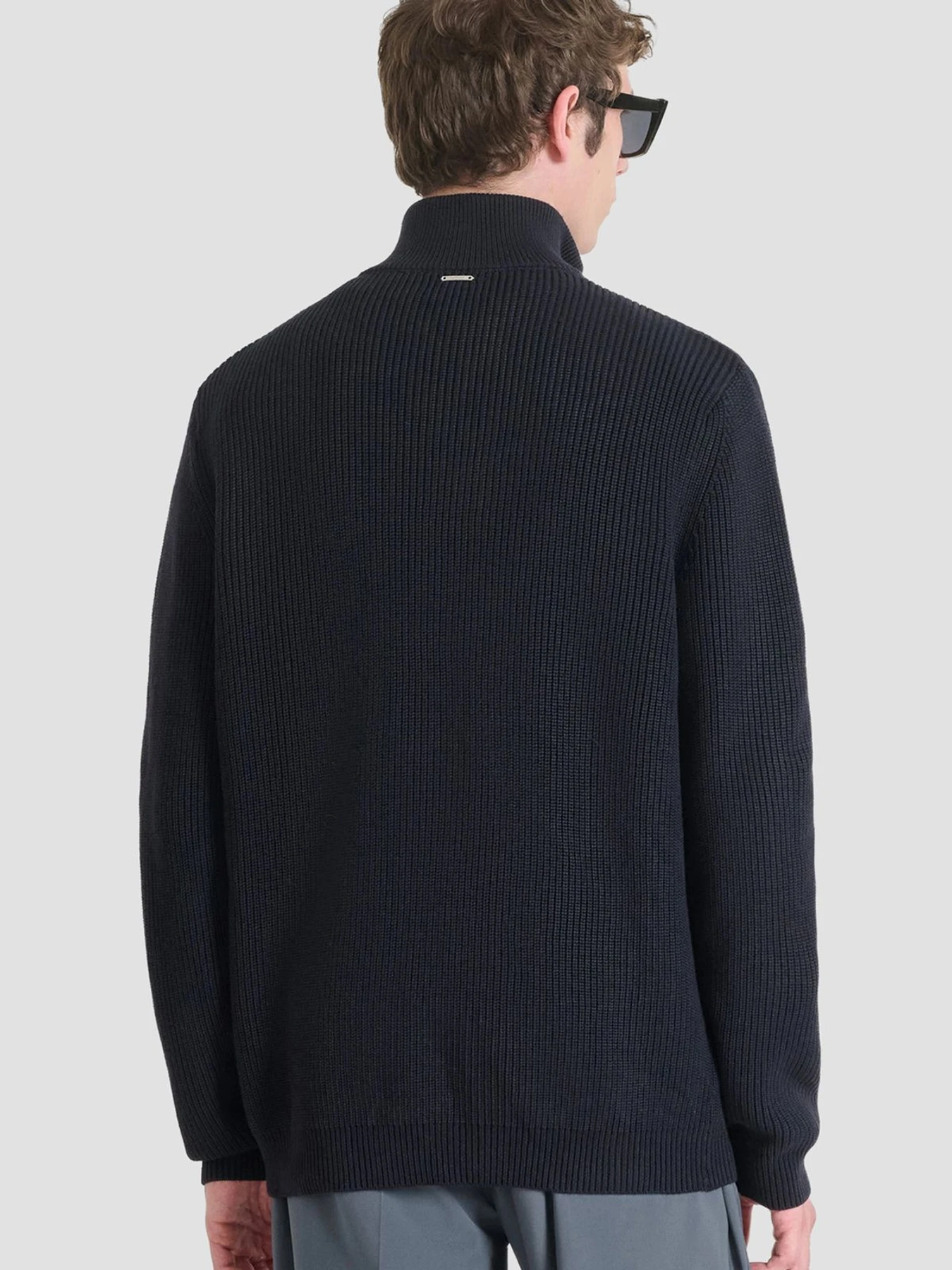 Худи и свитшоты Antony Morato модель MMSW01555.YA500083;7073 Фото