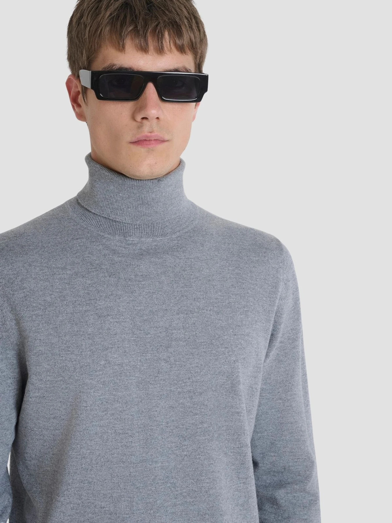 Свитры и кардиганы Antony Morato модель MMSW01562.YA200081;9005 Фото