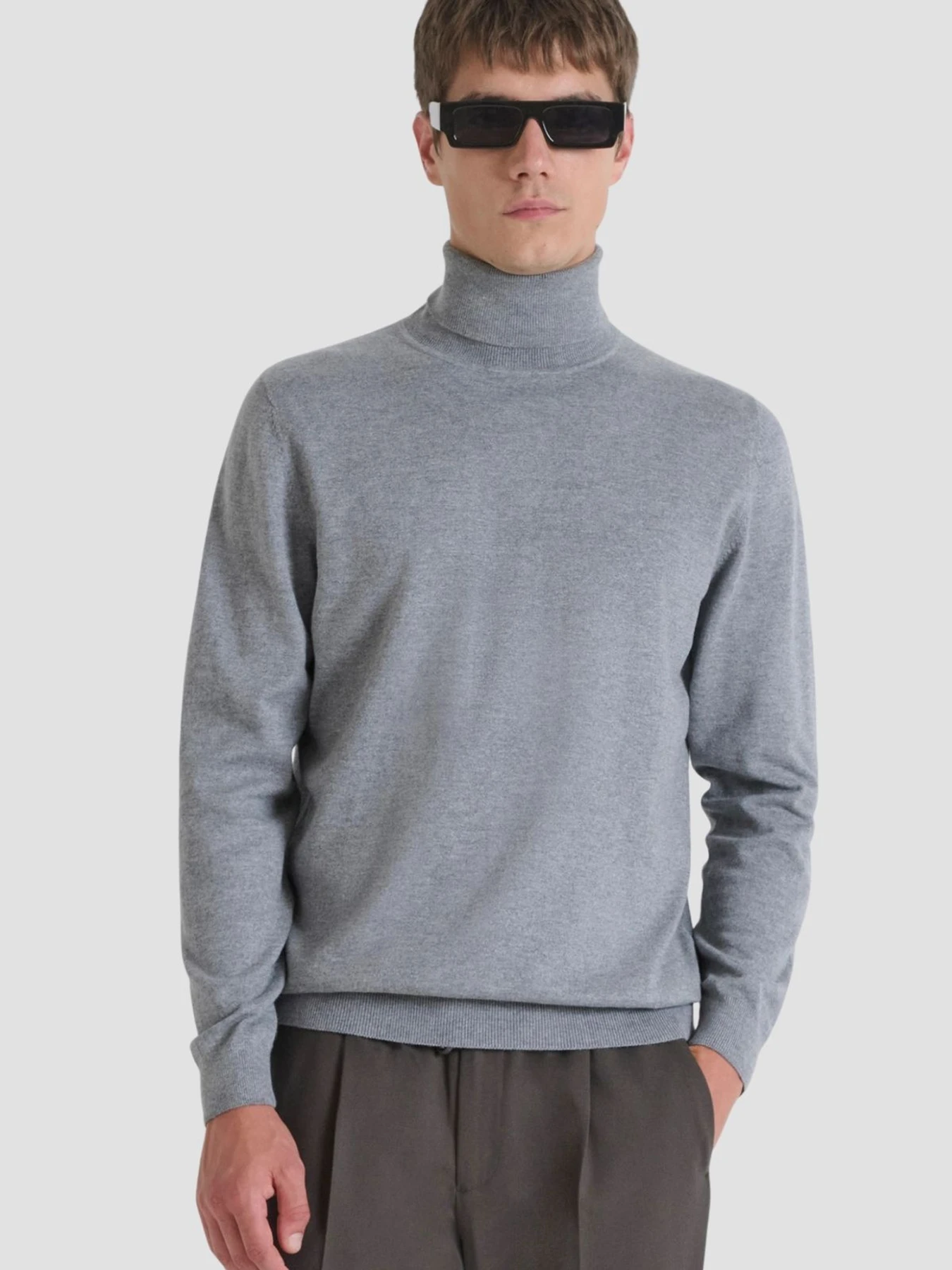 Свитры и кардиганы Antony Morato модель MMSW01562.YA200081;9005 Фото
