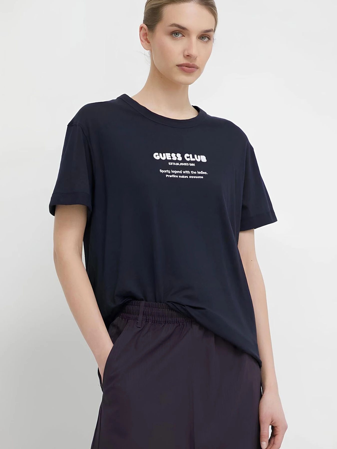Футболки и поло GUESS модель V4GI05.K8G01;A71W Футболки и поло GUESS модель V4GI05.K8G01;A71W Фото