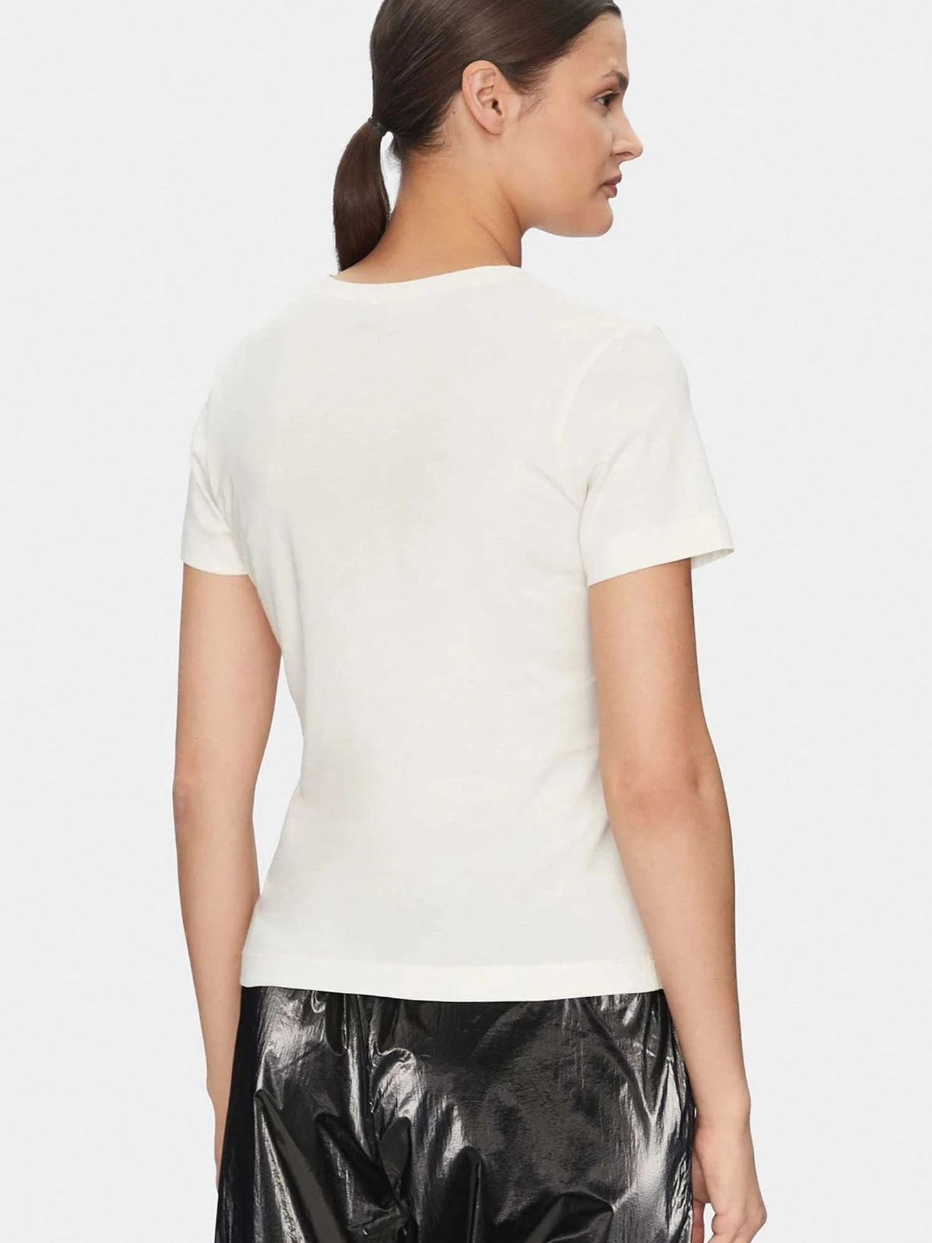 Футболки и поло GUESS модель V5GI02.K9RM1;G1O6 Фото