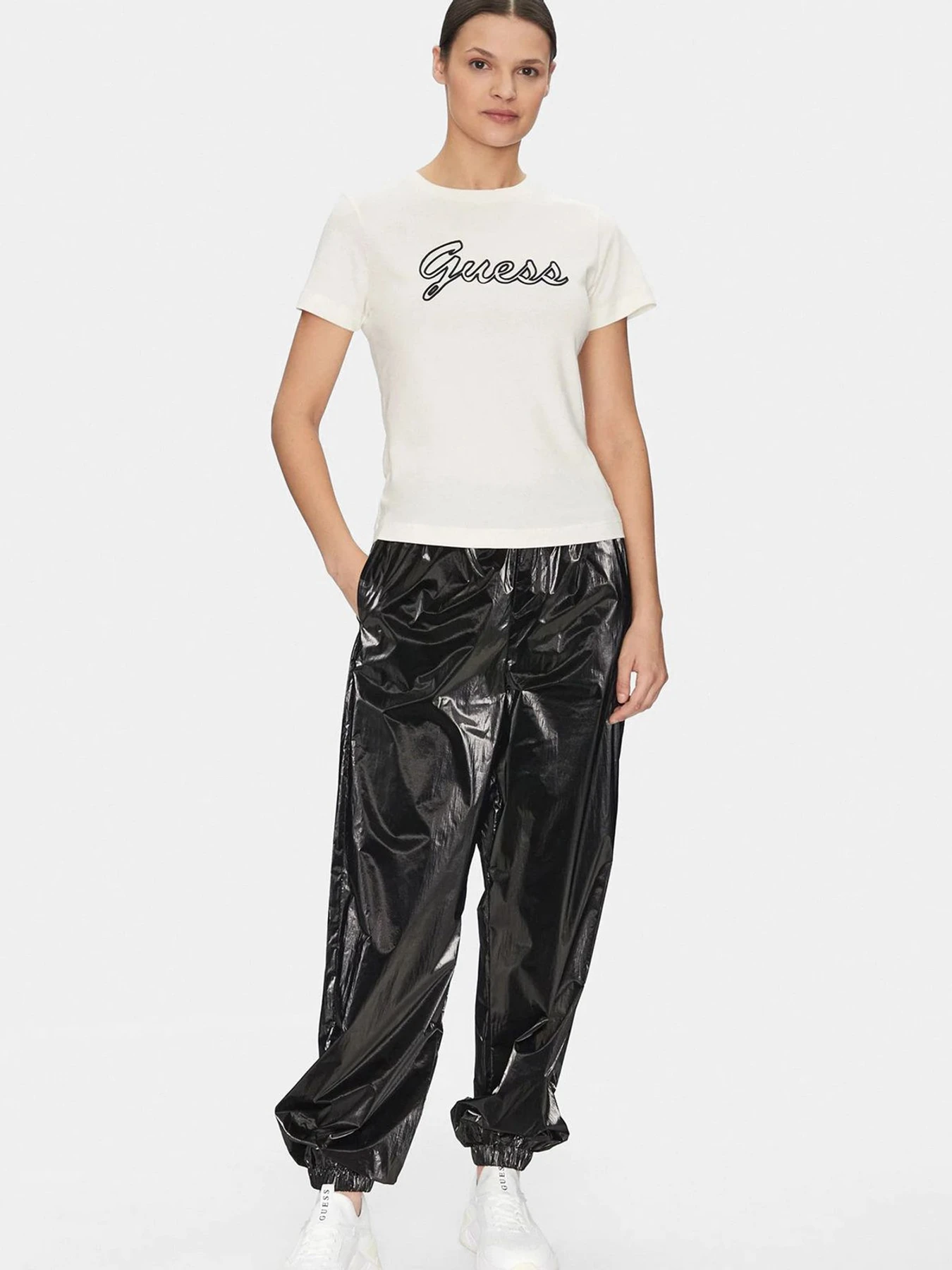 Футболки и поло GUESS модель V5GI02.K9RM1;G1O6 Фото