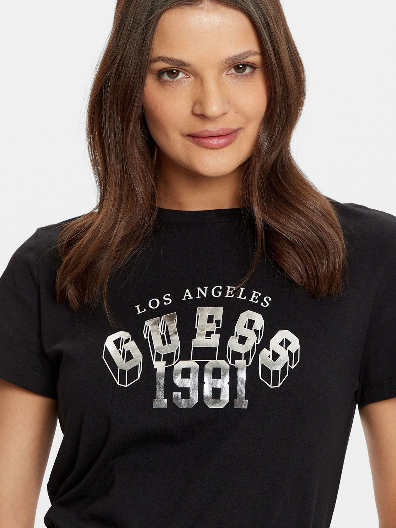 Футболки и поло GUESS модель V5RI06.I3Z14;JBLK Футболки и поло GUESS модель V5RI06.I3Z14;JBLK Фото