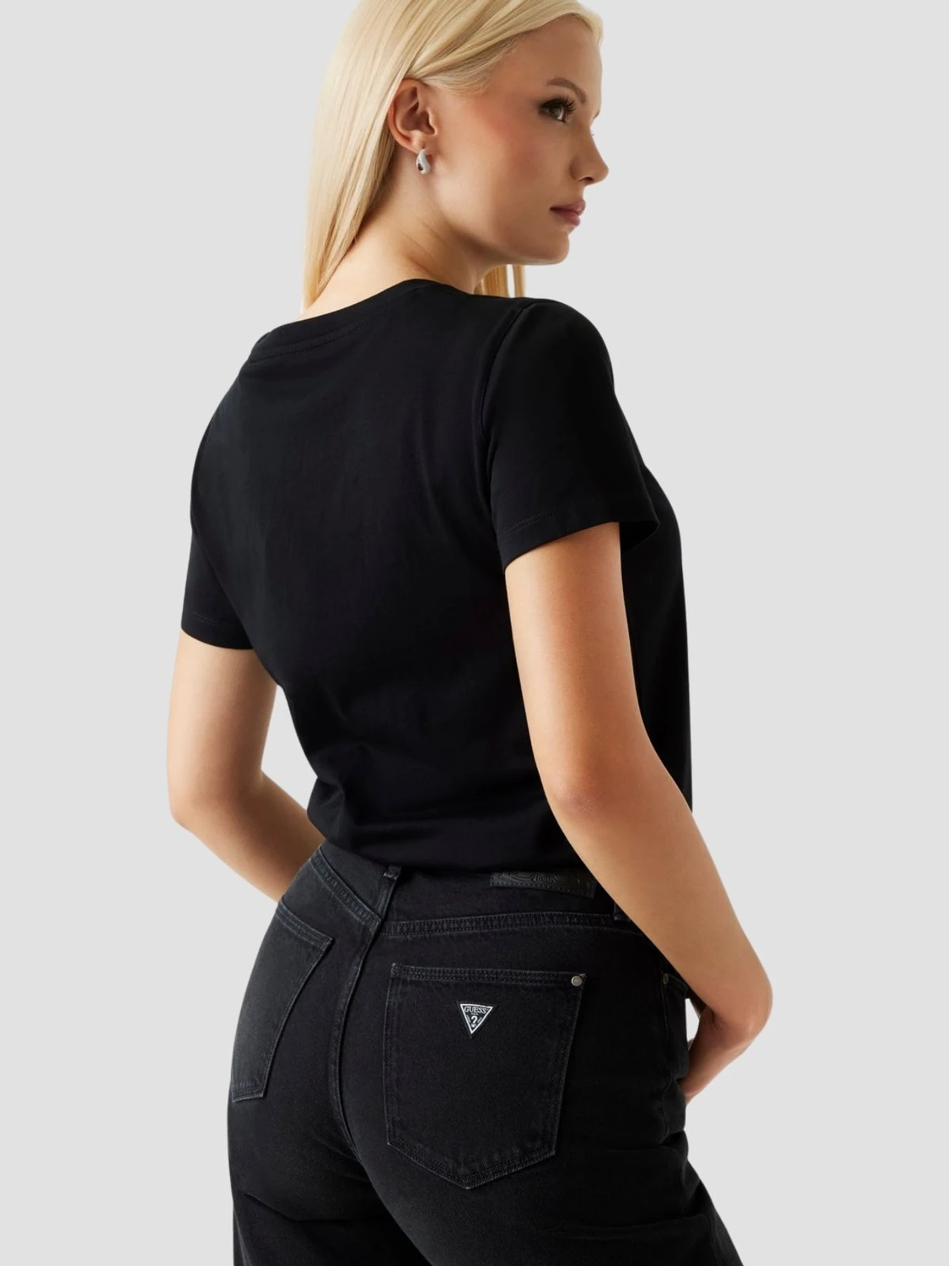 Футболки и поло GUESS модель W5BI18.I3Z14;JBLK Фото