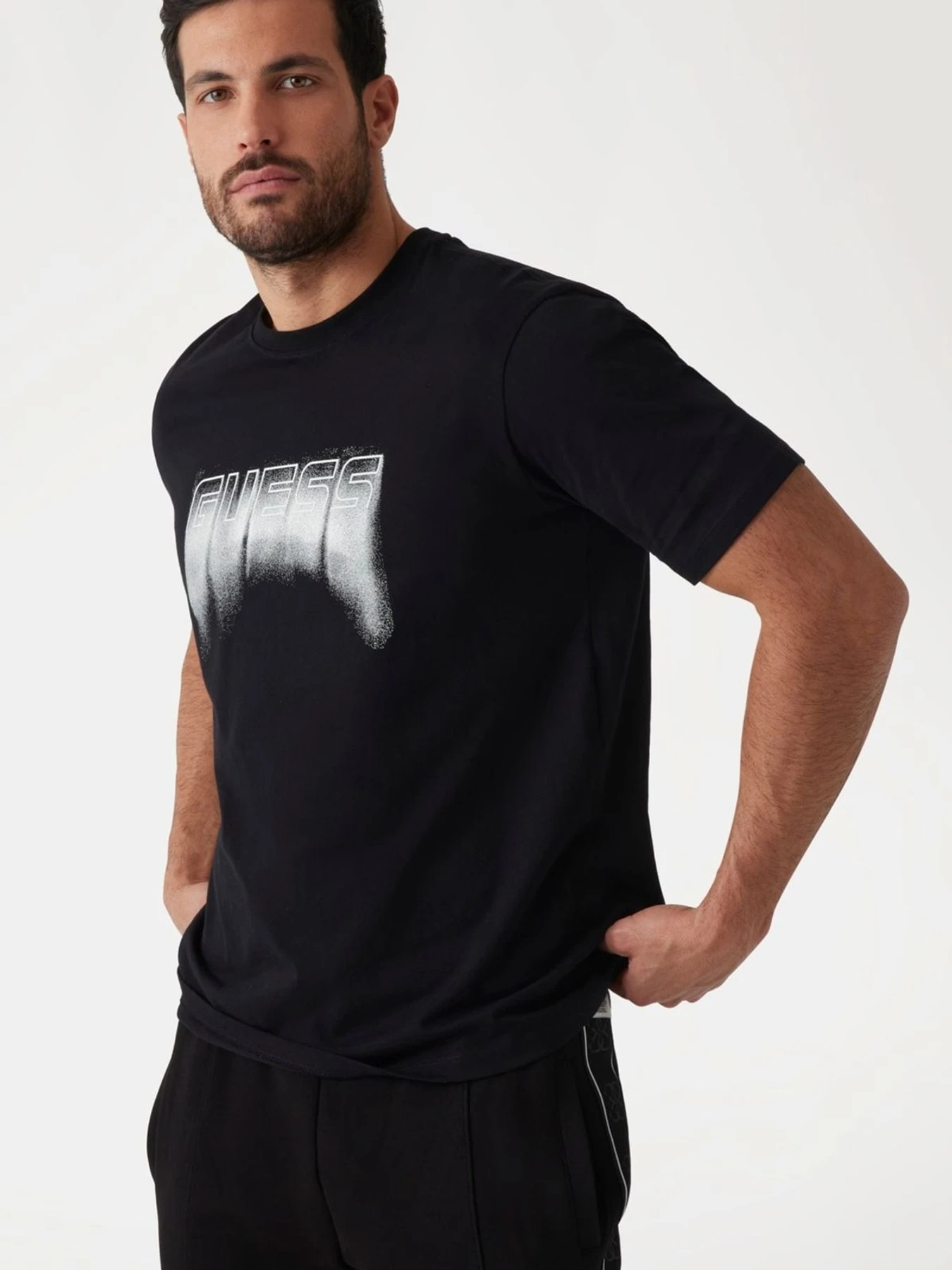 Футболки і поло GUESS модель Z5RI11.I3Z14;JBLK Футболки і поло GUESS модель Z5RI11.I3Z14;JBLK Фото