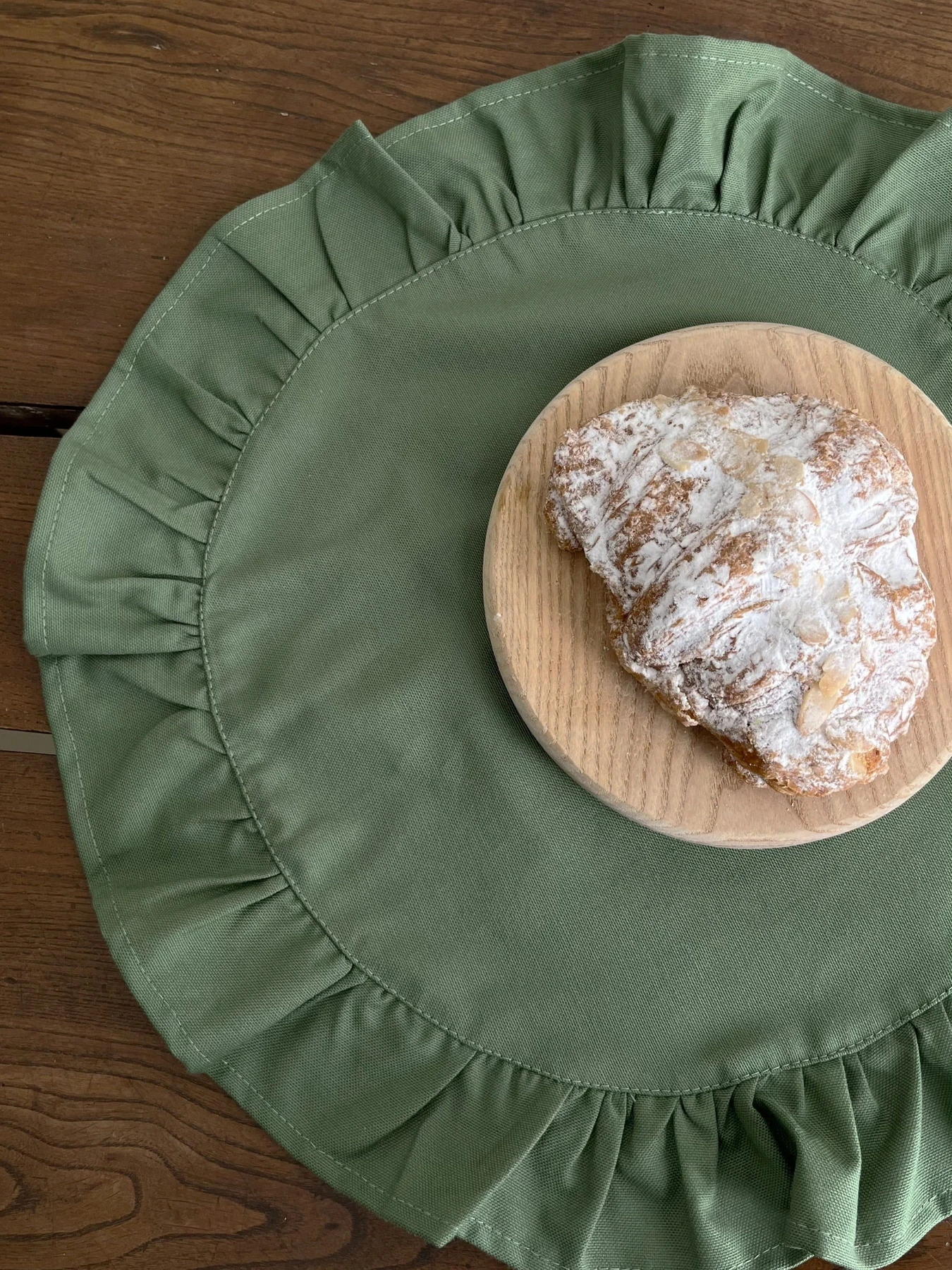 Салфетка сервировочная с рюшами хлопковая водотталкивающая зелёная Ecotton модель 25603 Фото