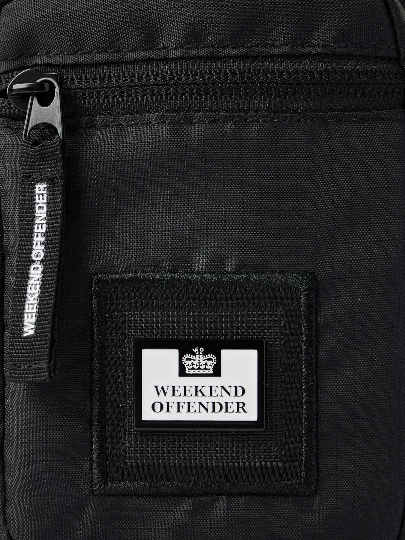 Сумки Weekend Offender модель AC1004-BLACKRIP Сумки Weekend Offender модель AC1004-BLACKRIP Фото