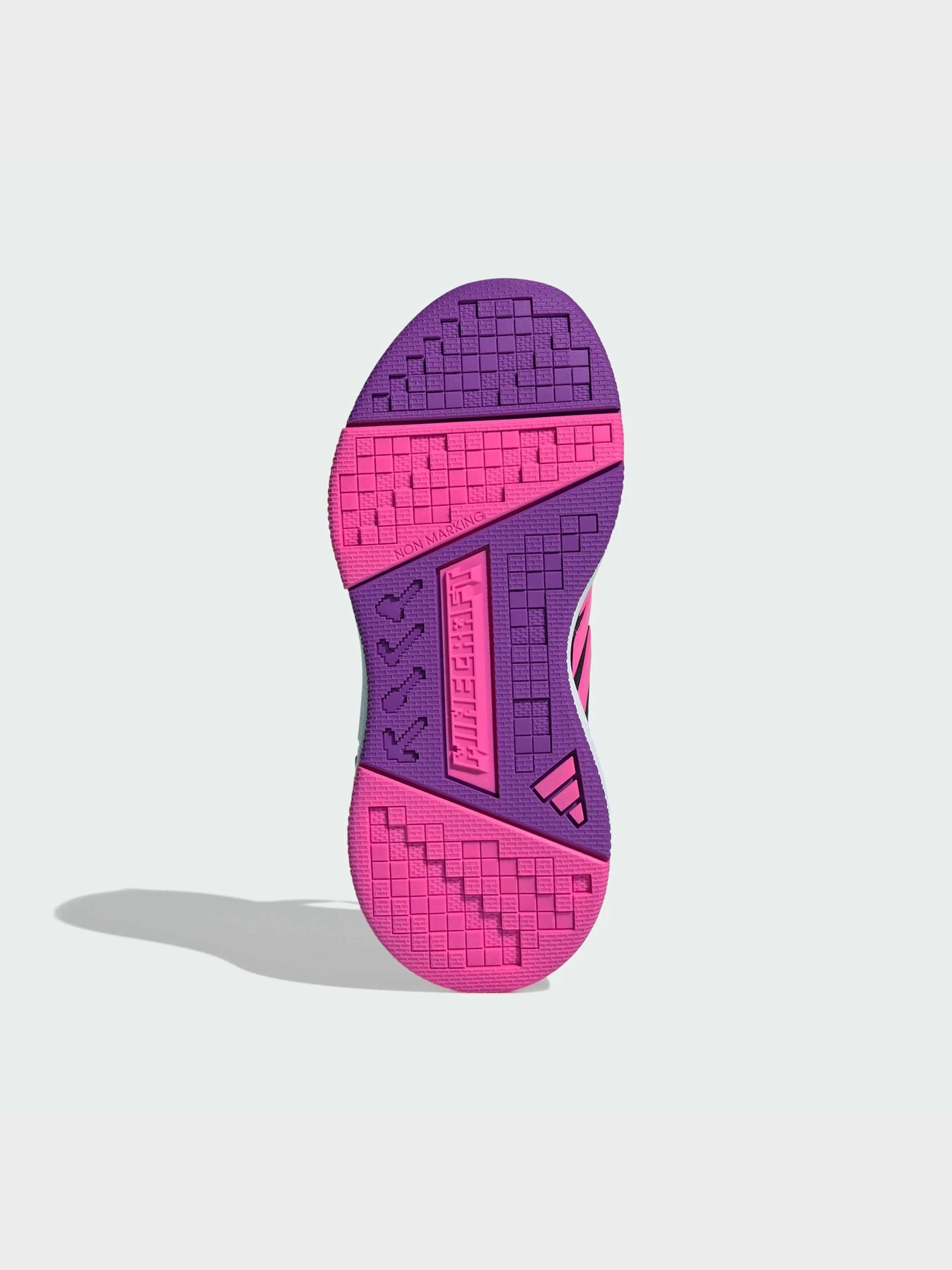 Кроссовки Adidas модель HQ7424 Кроссовки Adidas модель HQ7424 Фото