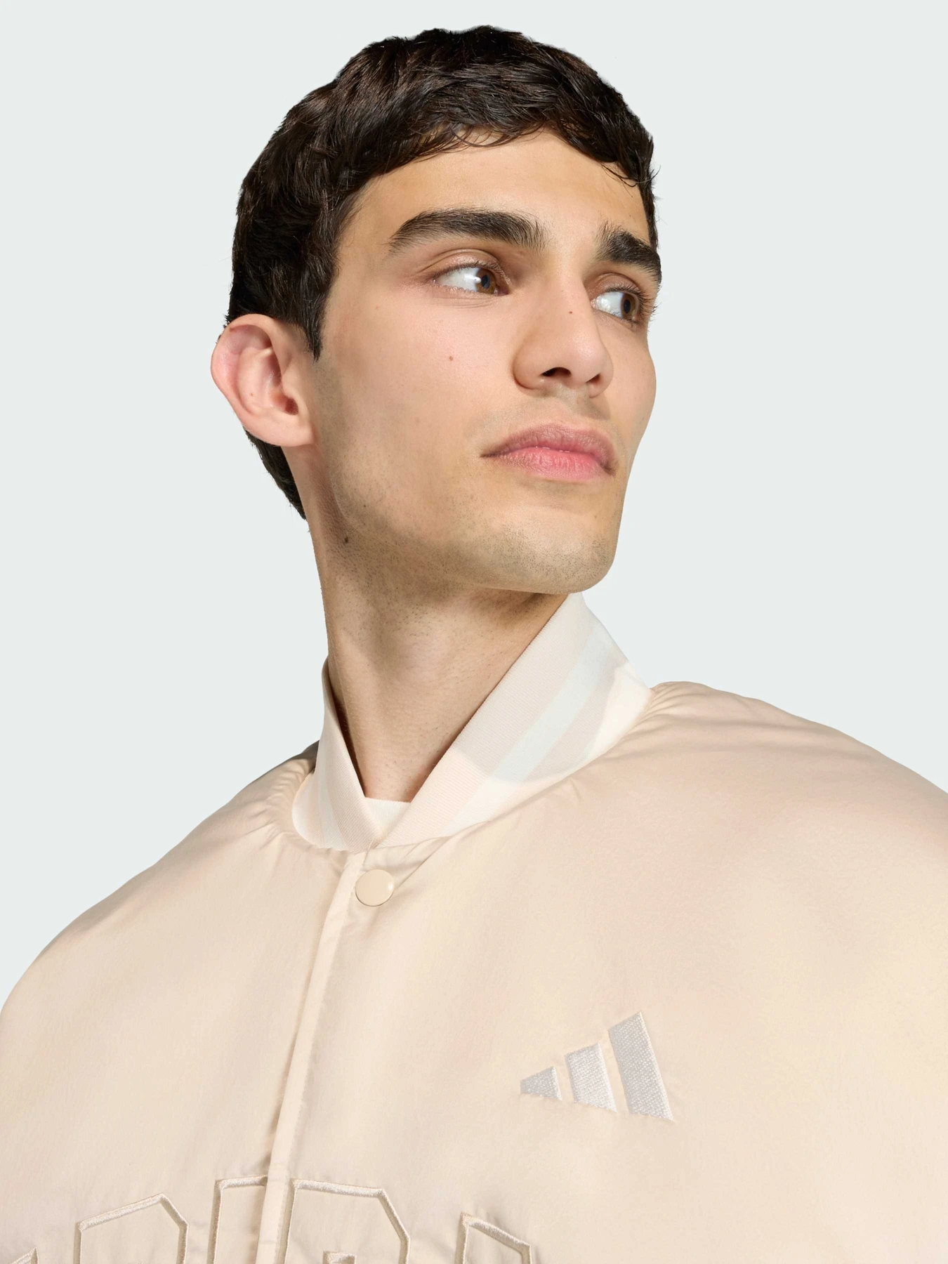 Куртки и дубленки Adidas модель KE6211 Куртки и дубленки Adidas модель KE6211 Фото