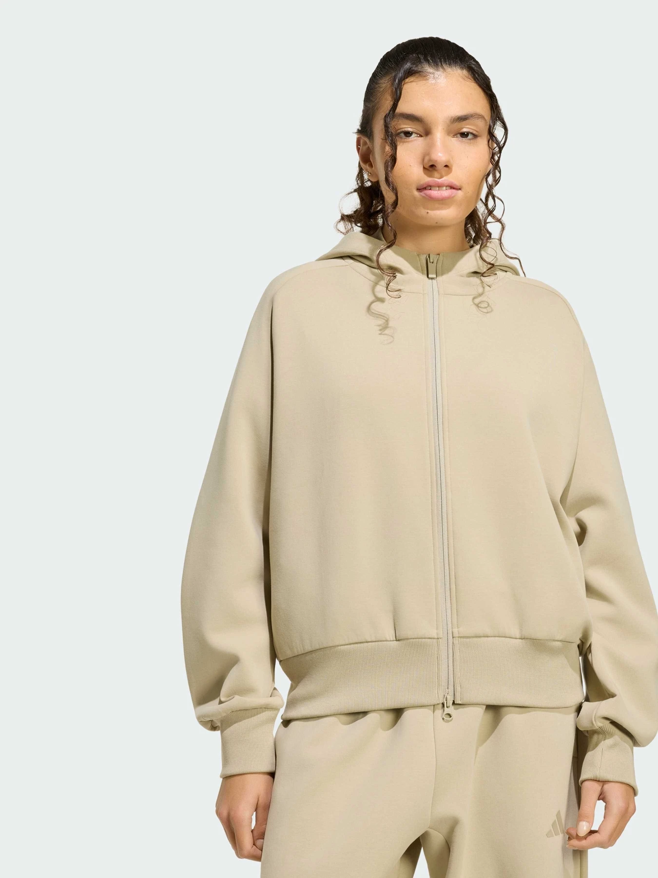 Худи и свитшоты Adidas модель KE9146 Худи и свитшоты Adidas модель KE9146 Фото